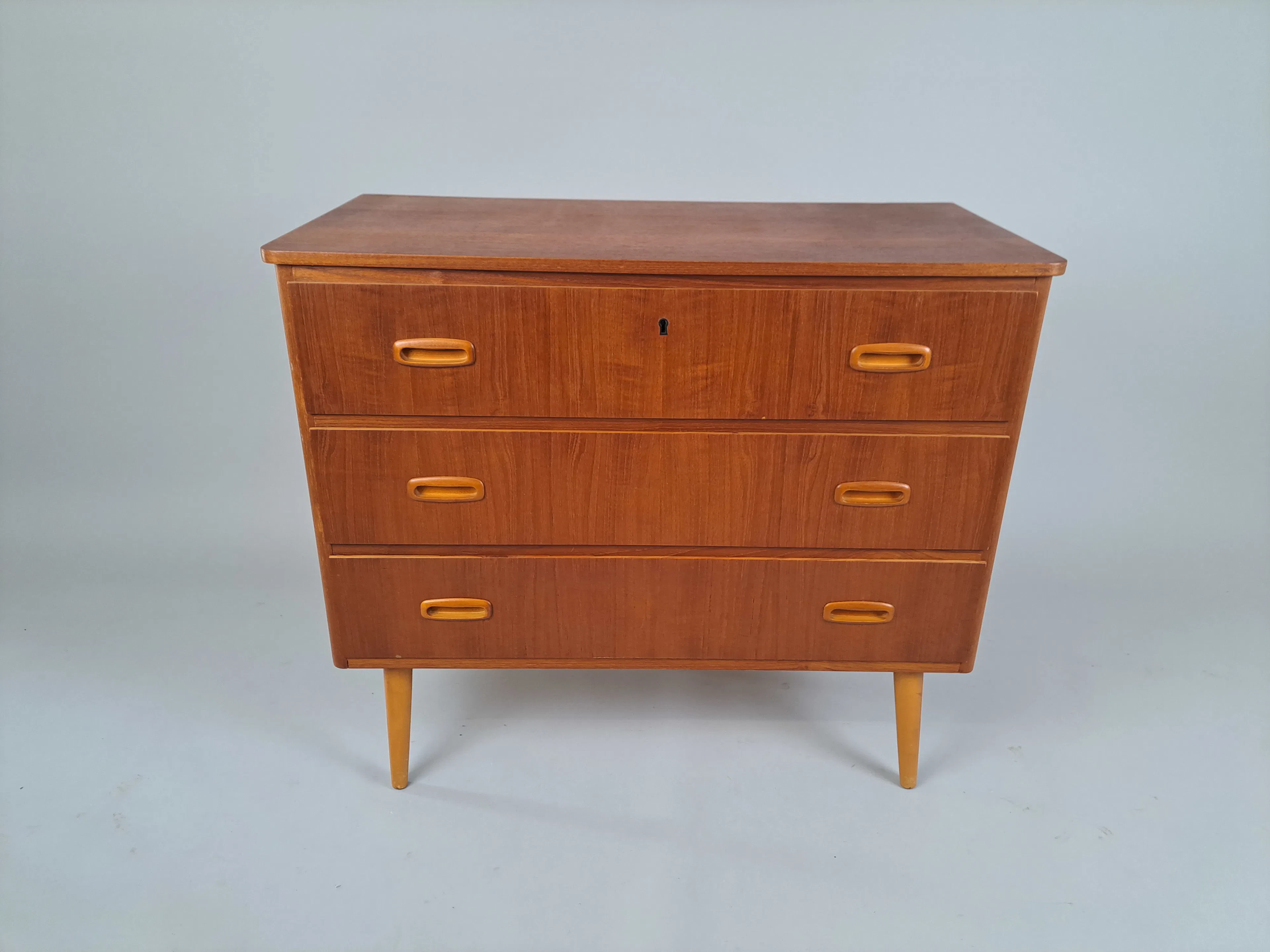 3-lådig Byrå, Teak