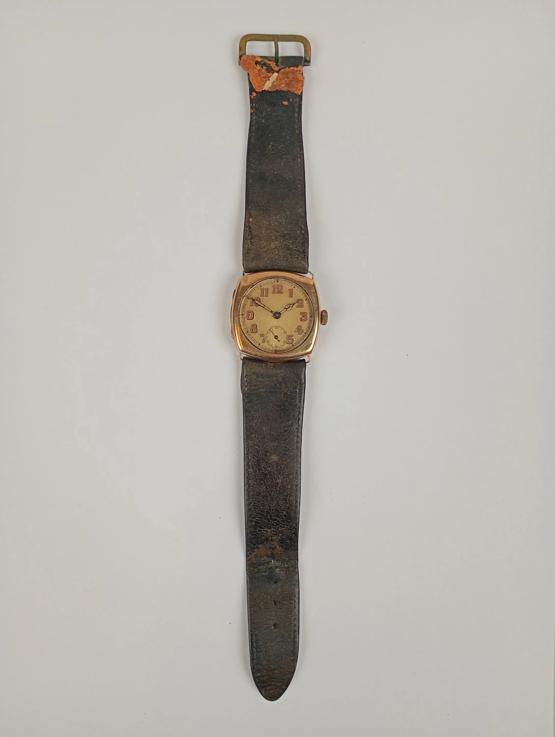 Armbandsur herr, 14k Guld manuellt