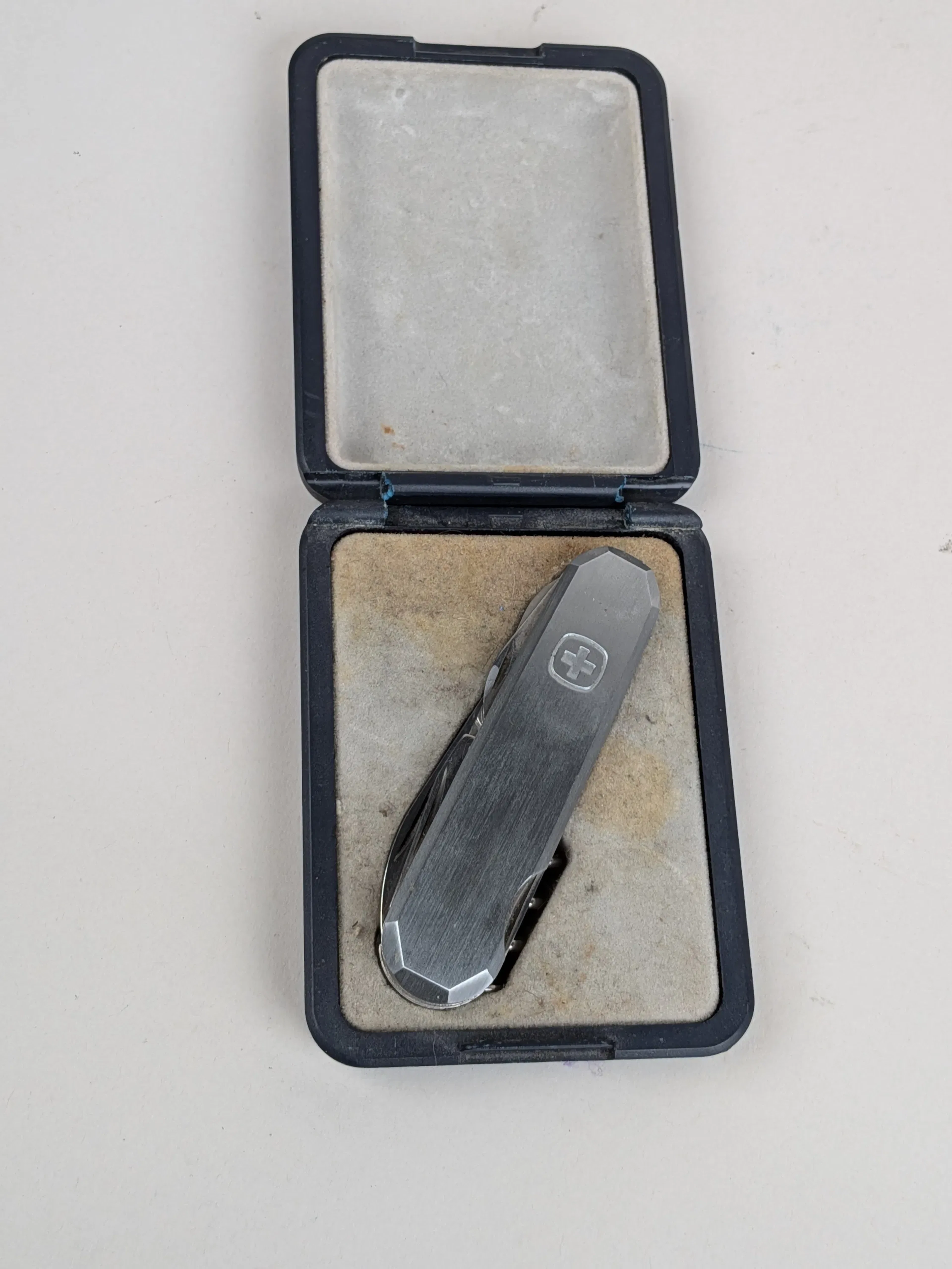 Fickkniv, Wenger "Metal 50"
