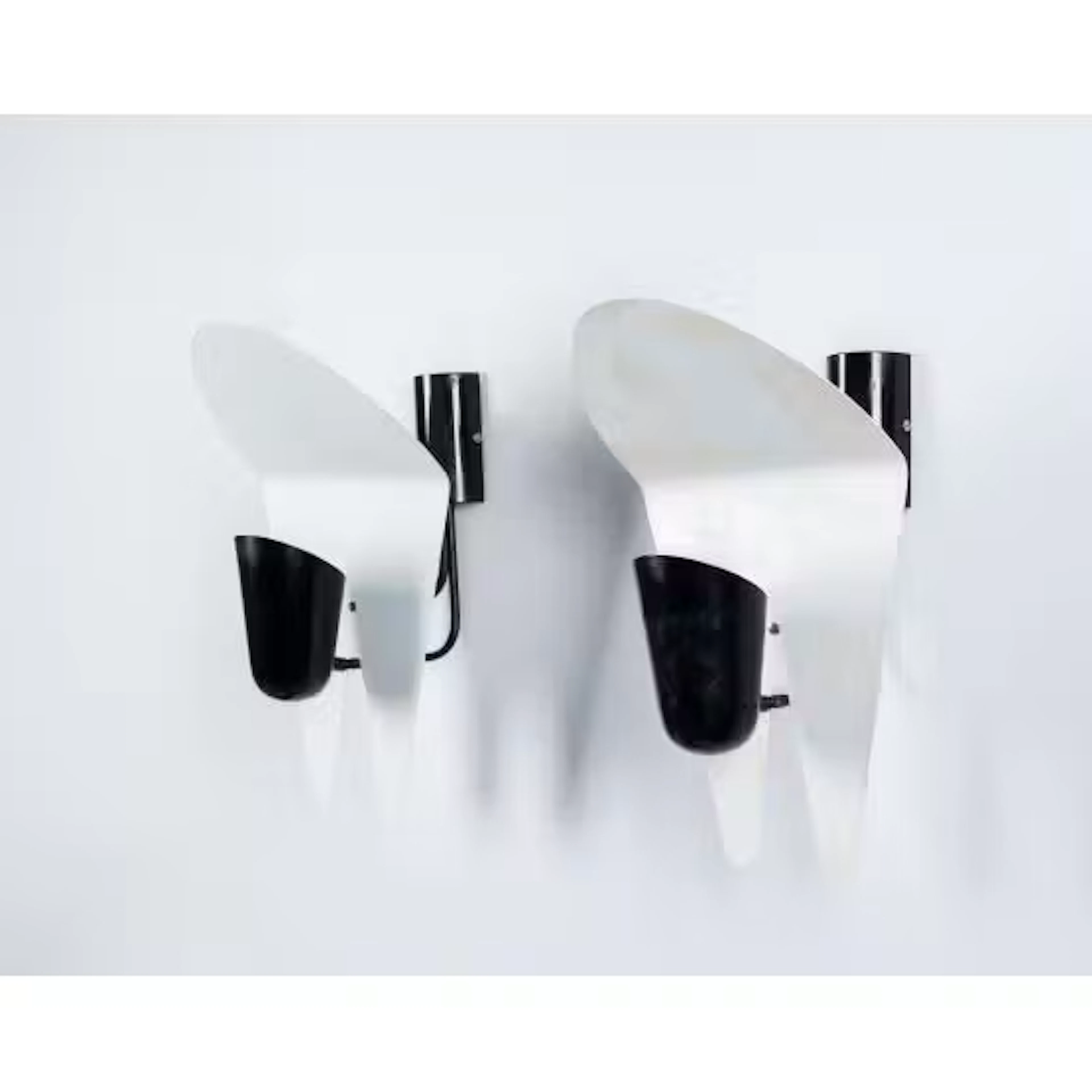 PRODUZIONE FRANCESE 1990 ca., Coppia di lampade da parete