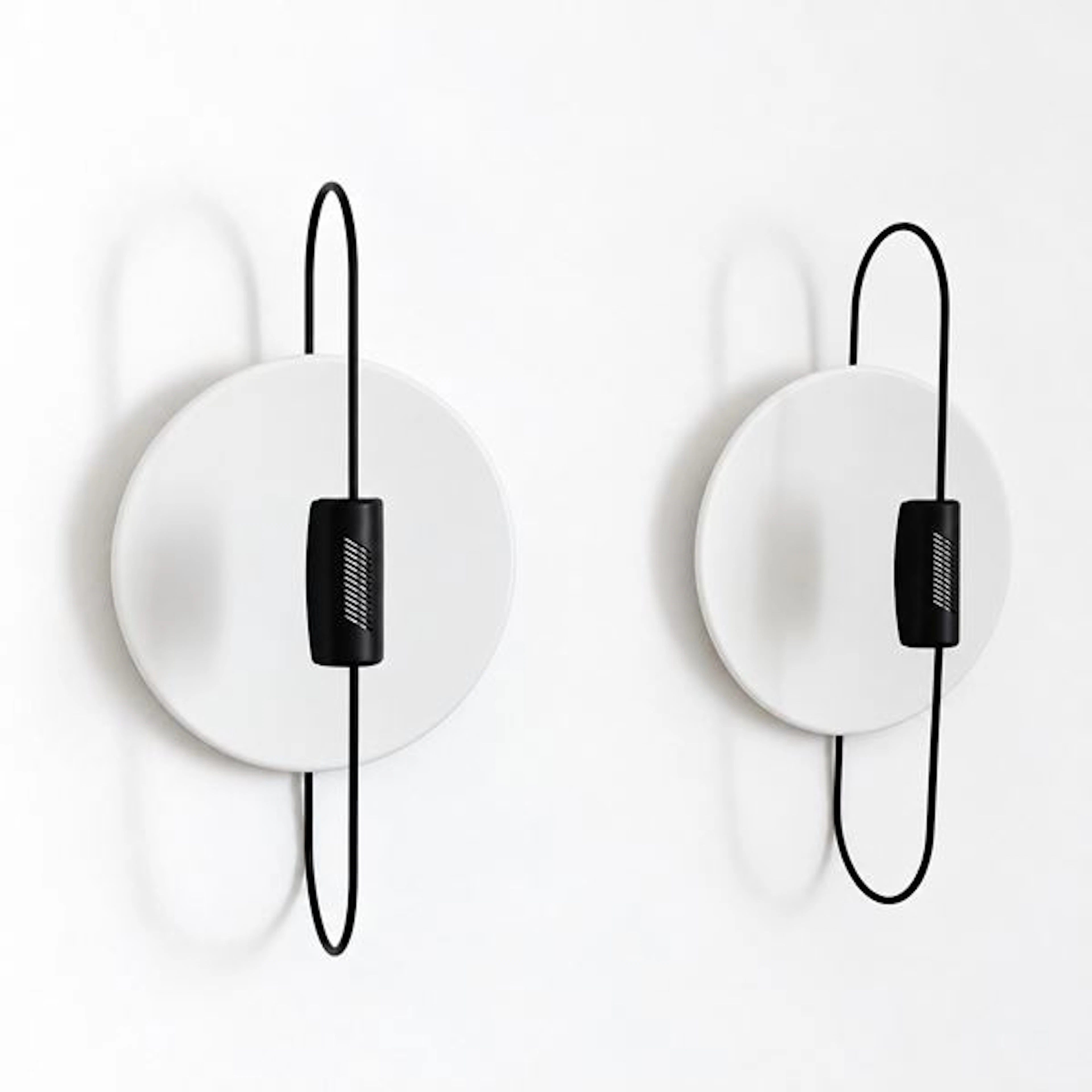 Coppia di lampade da parete o da soffitto modello Spilla caratterizzate