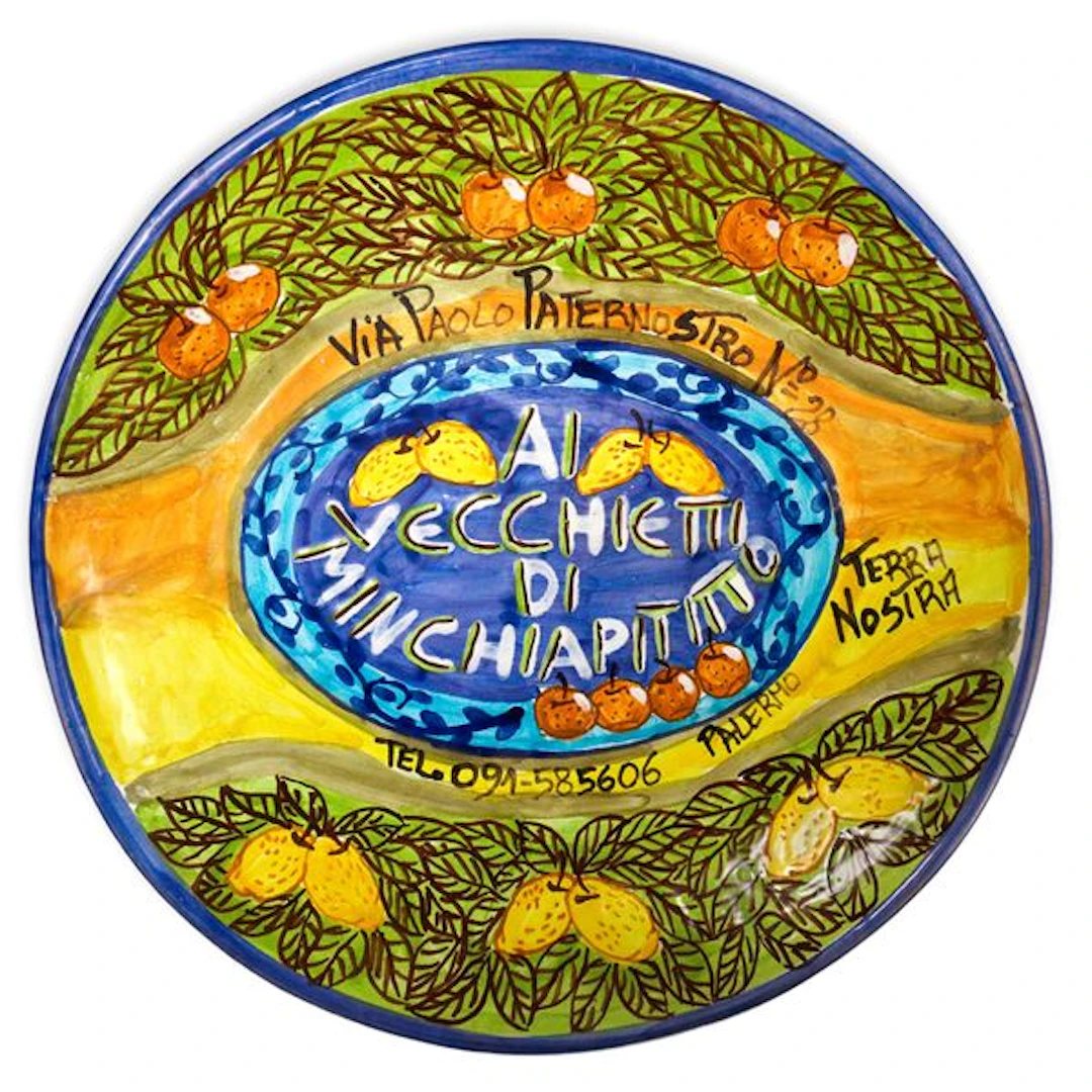 Piatto in maiolica dipinto policromo della trattoria "Ai vecchietti