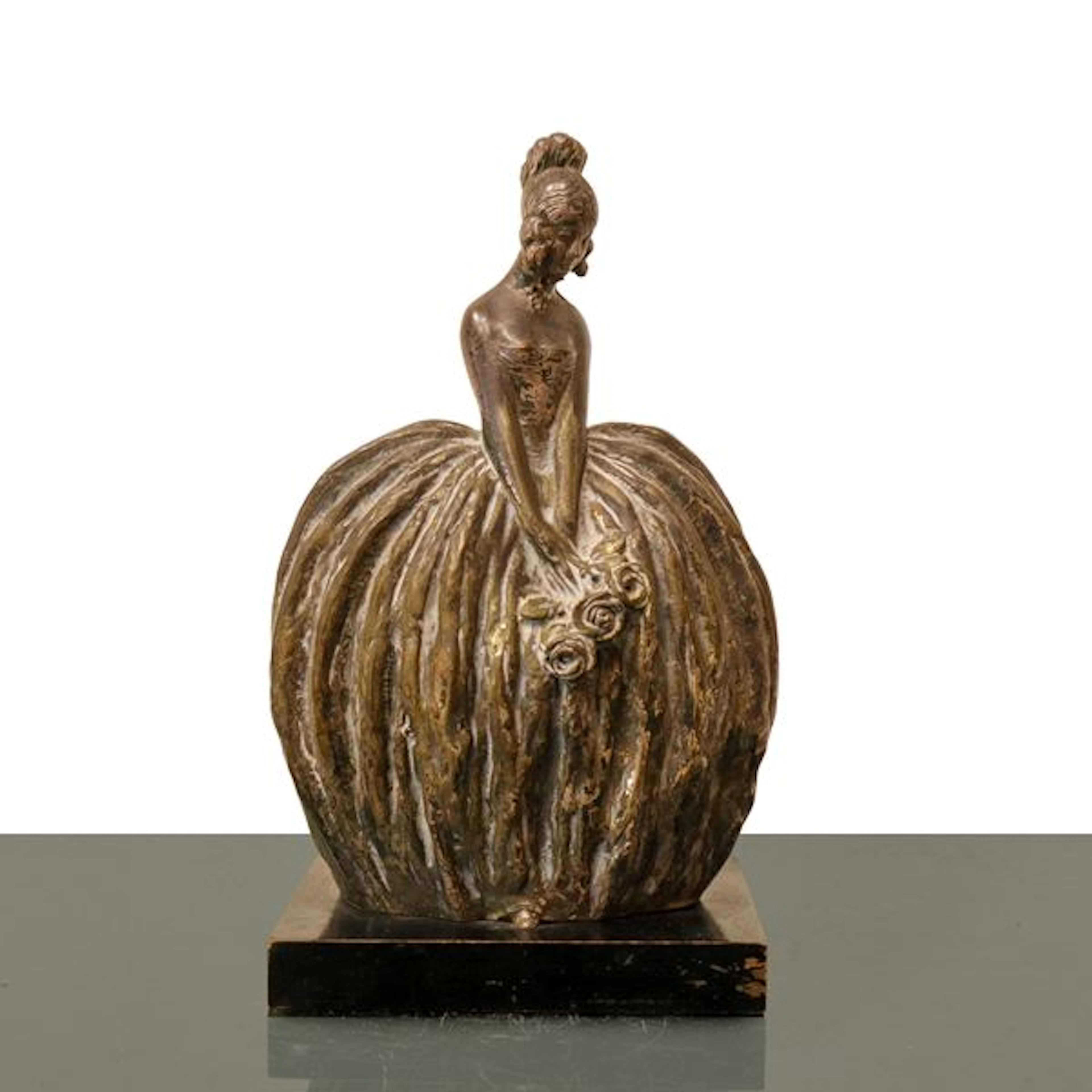 Dama con mazzo di rose - Guido Cacciapuoti (Napoli, 1892 - 1953)