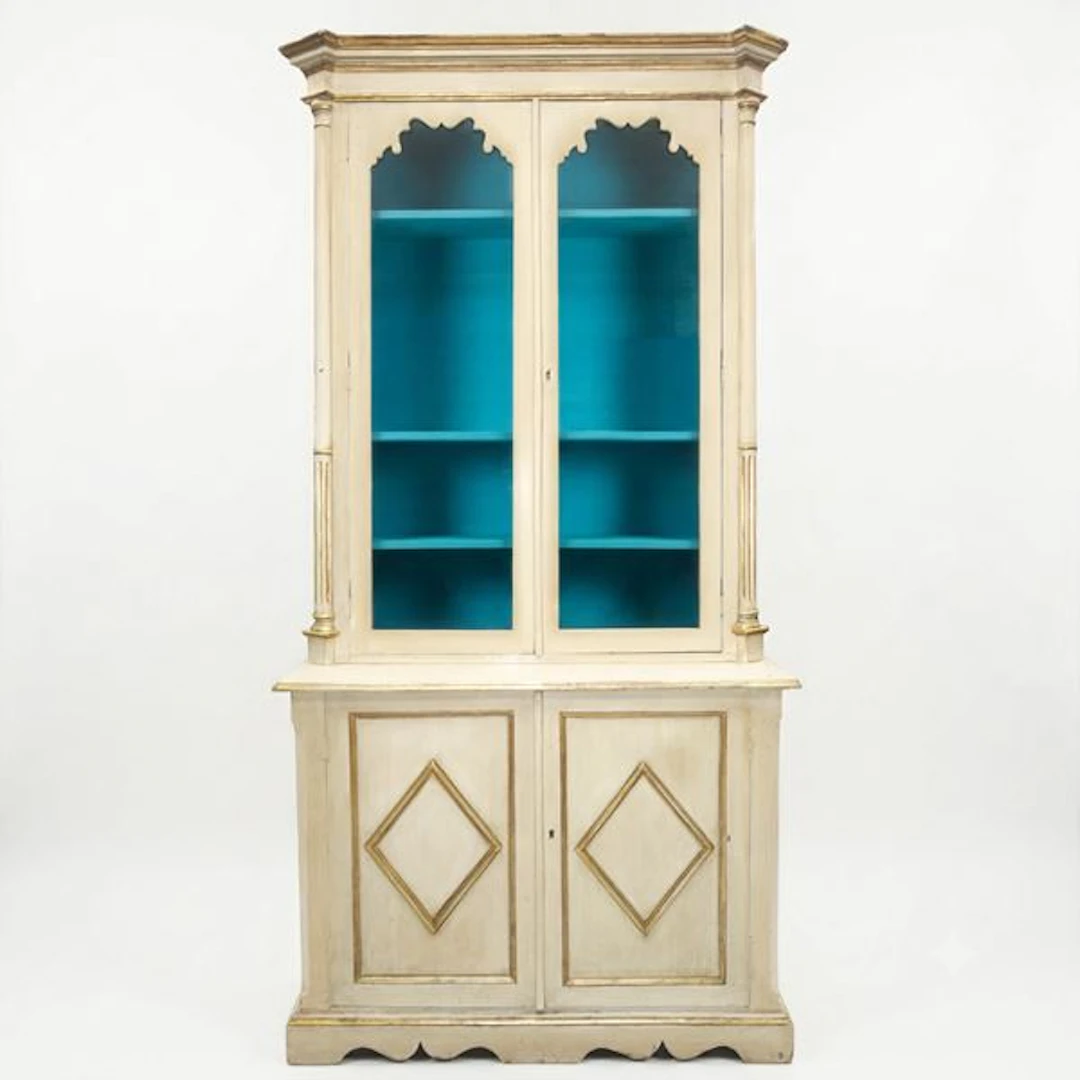 Credenza/vetrina laccata