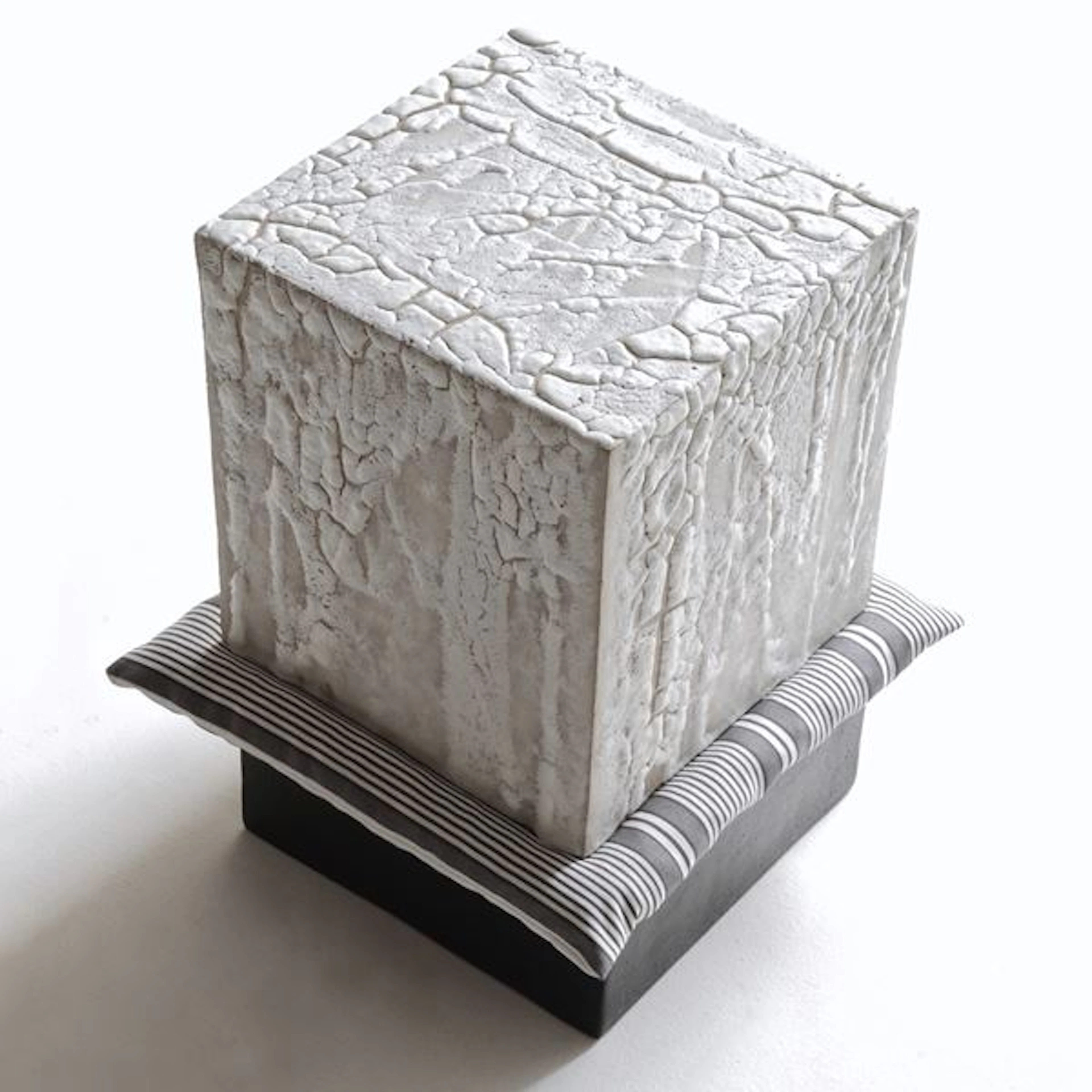 Con-pressione, 2016 - Elisa Confortini © (Brescia, 1973)