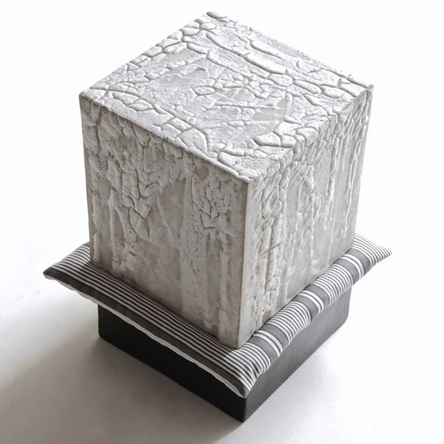 Con-pressione, 2016 - Elisa Confortini © (Brescia, 1973)