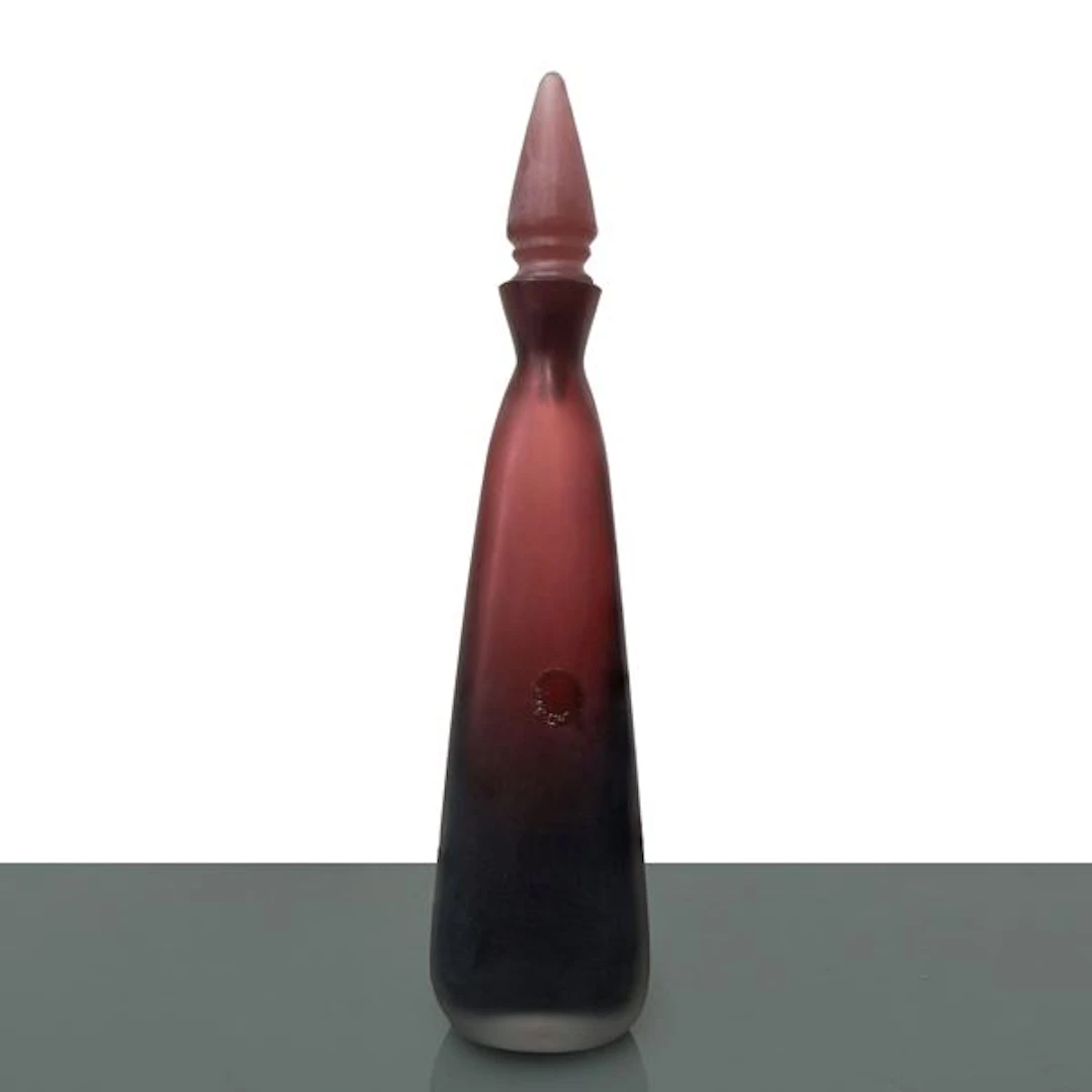 Bottiglia della serie "Velati" in vetro di Murano sommerso viola