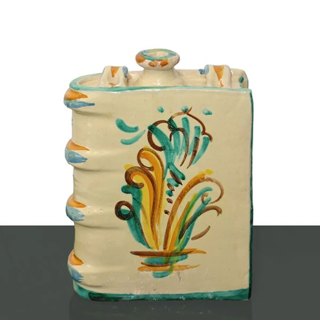 Fiasca in maiolica di Caltagirone con raffigurazione di luna e sole, XX secolo