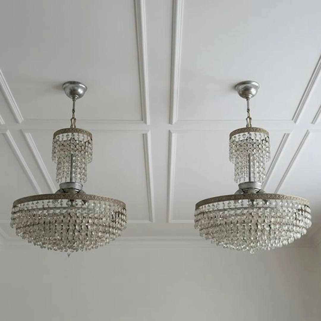 Coppia di lampadari con brindoli
