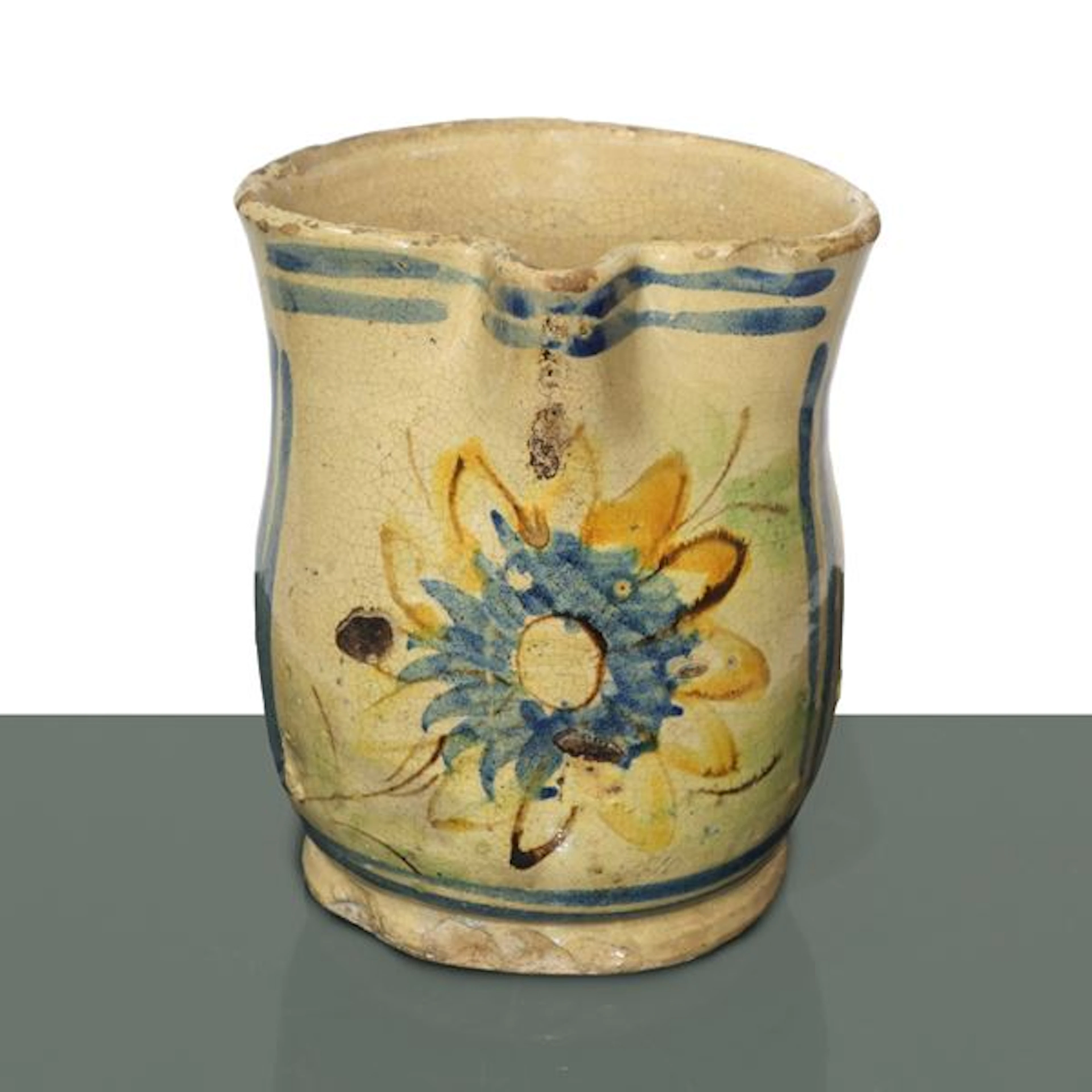 Cannata in maiolica di Caltagirone con girasole policromo sui toni