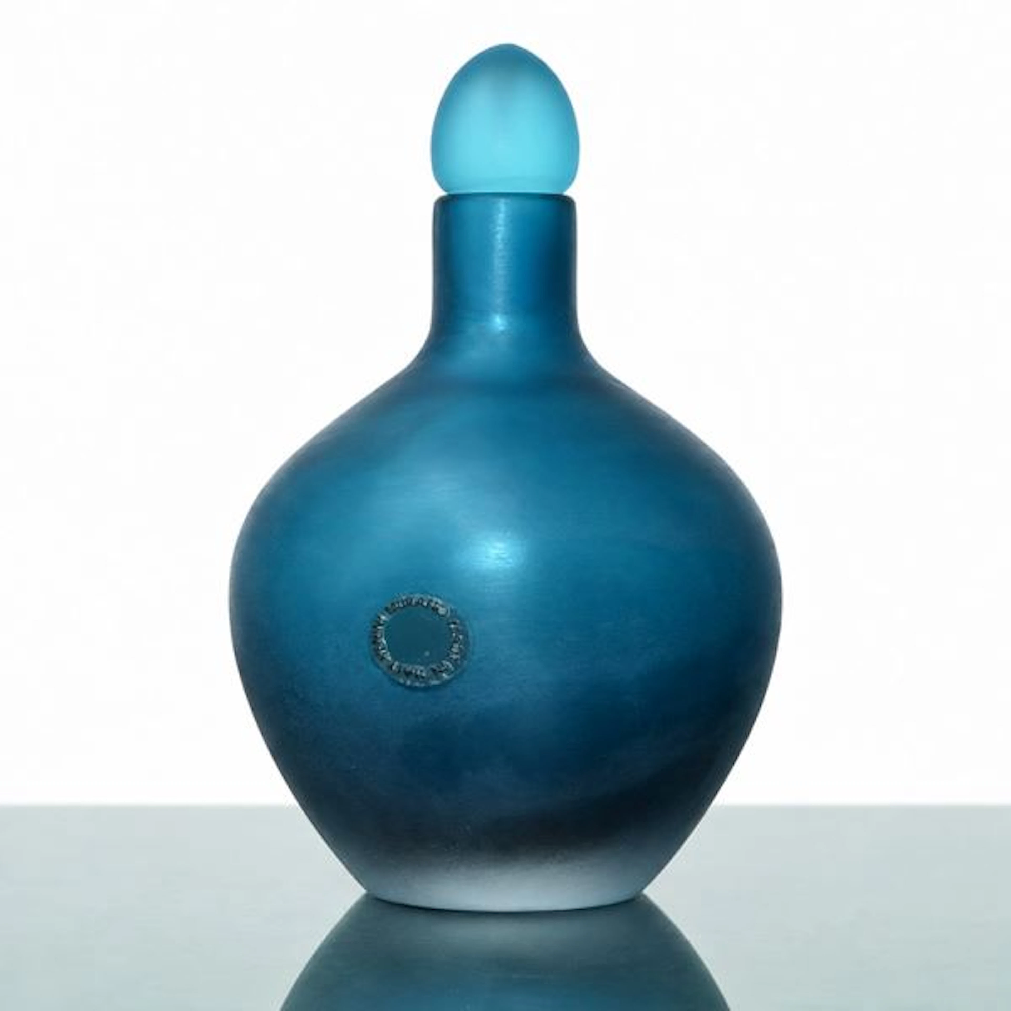 Bottiglia della serie "Velati" in vetro di Murano sommerso blu, '92