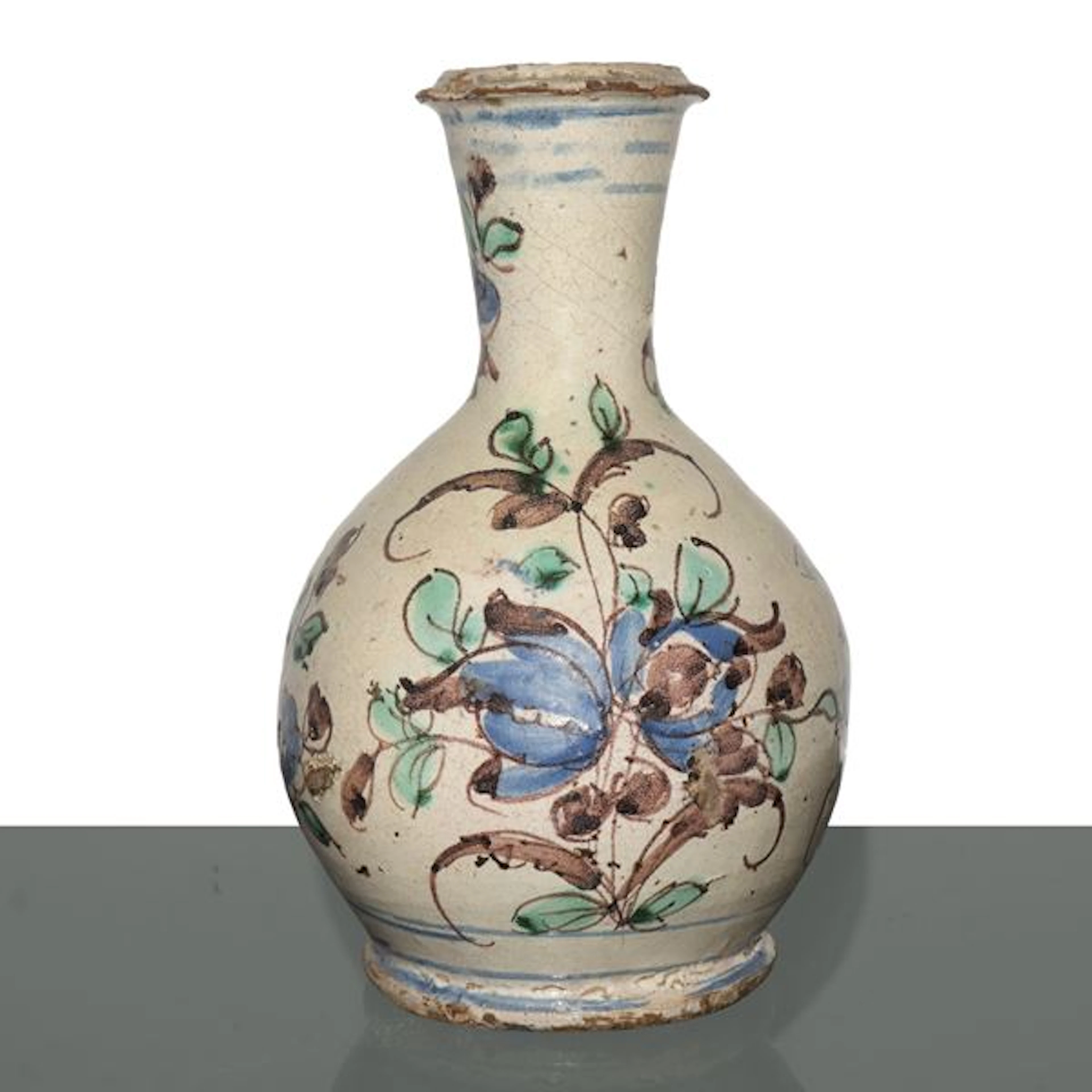 Vaso a bottiglia in maiolica di Caltagirone decorato a motivi floreali