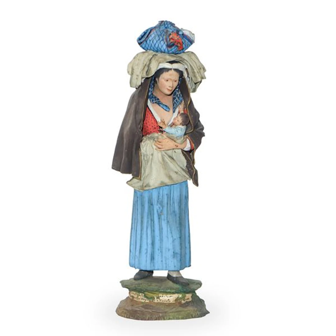 Personaggio popolare femminile, figurina in terracotta policroma -