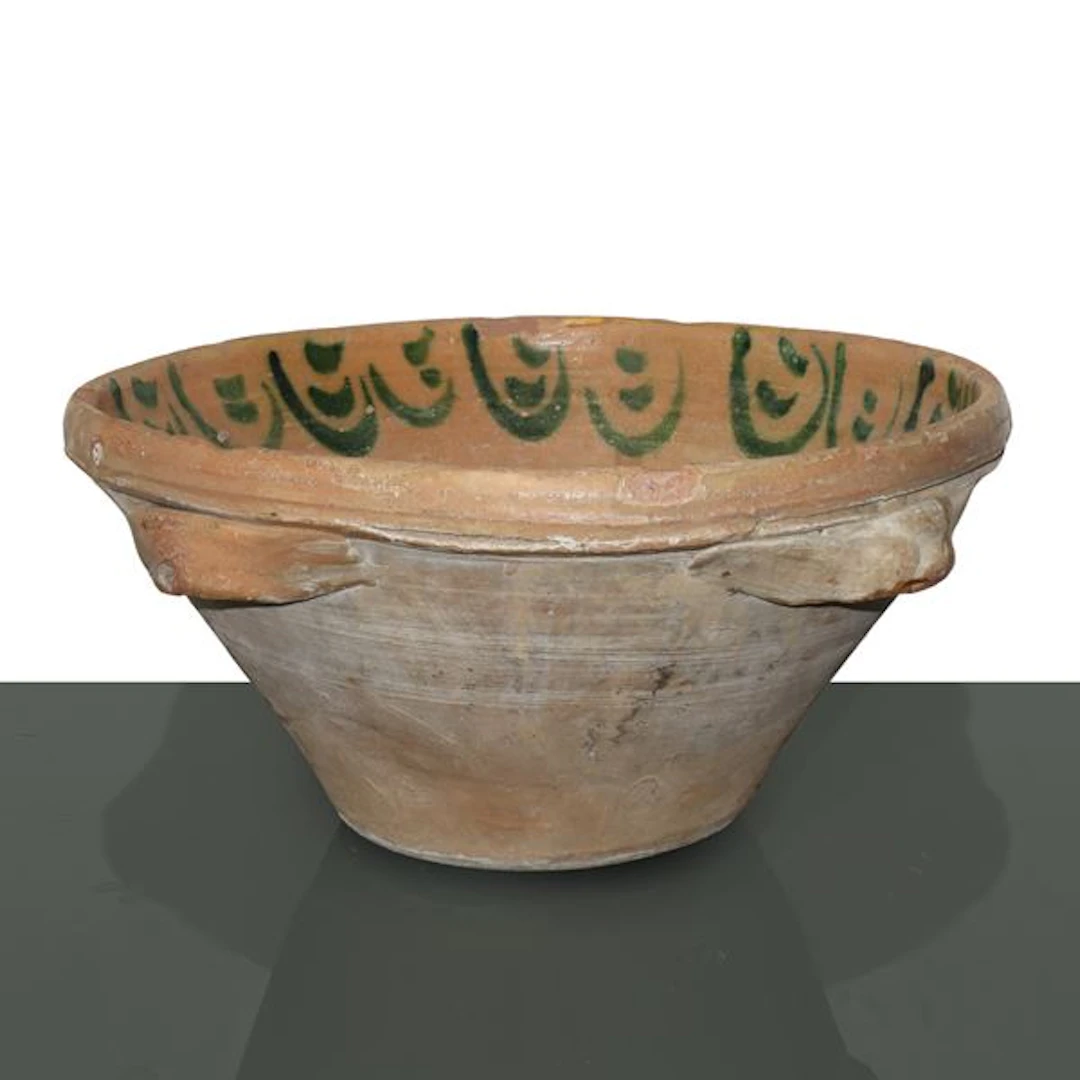 Lemmo in maiolica di Caltagirone con decoro verde sul bordo