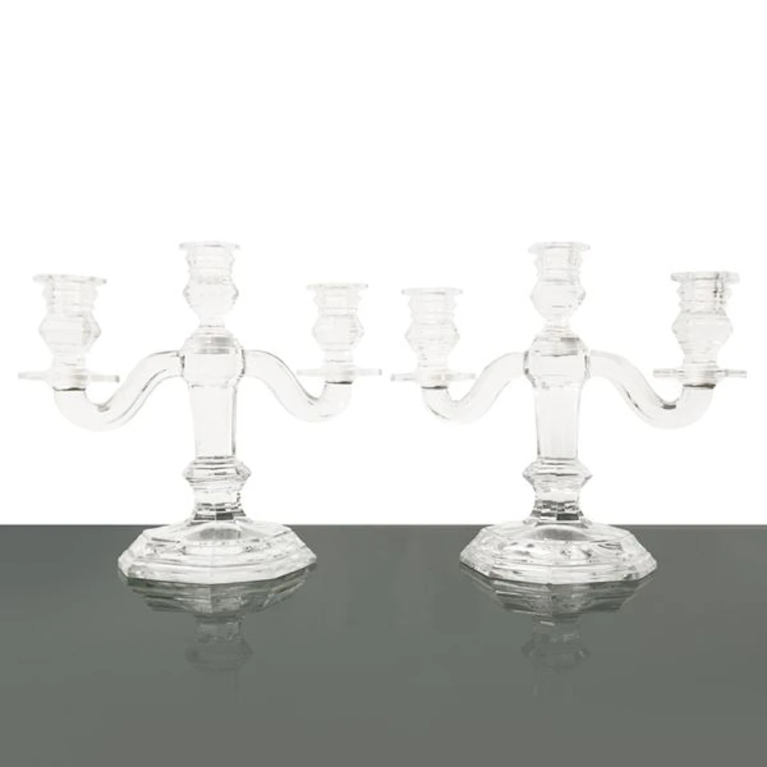 Coppia di candelabri a tre luci in cristallo manifattura Baccarat
