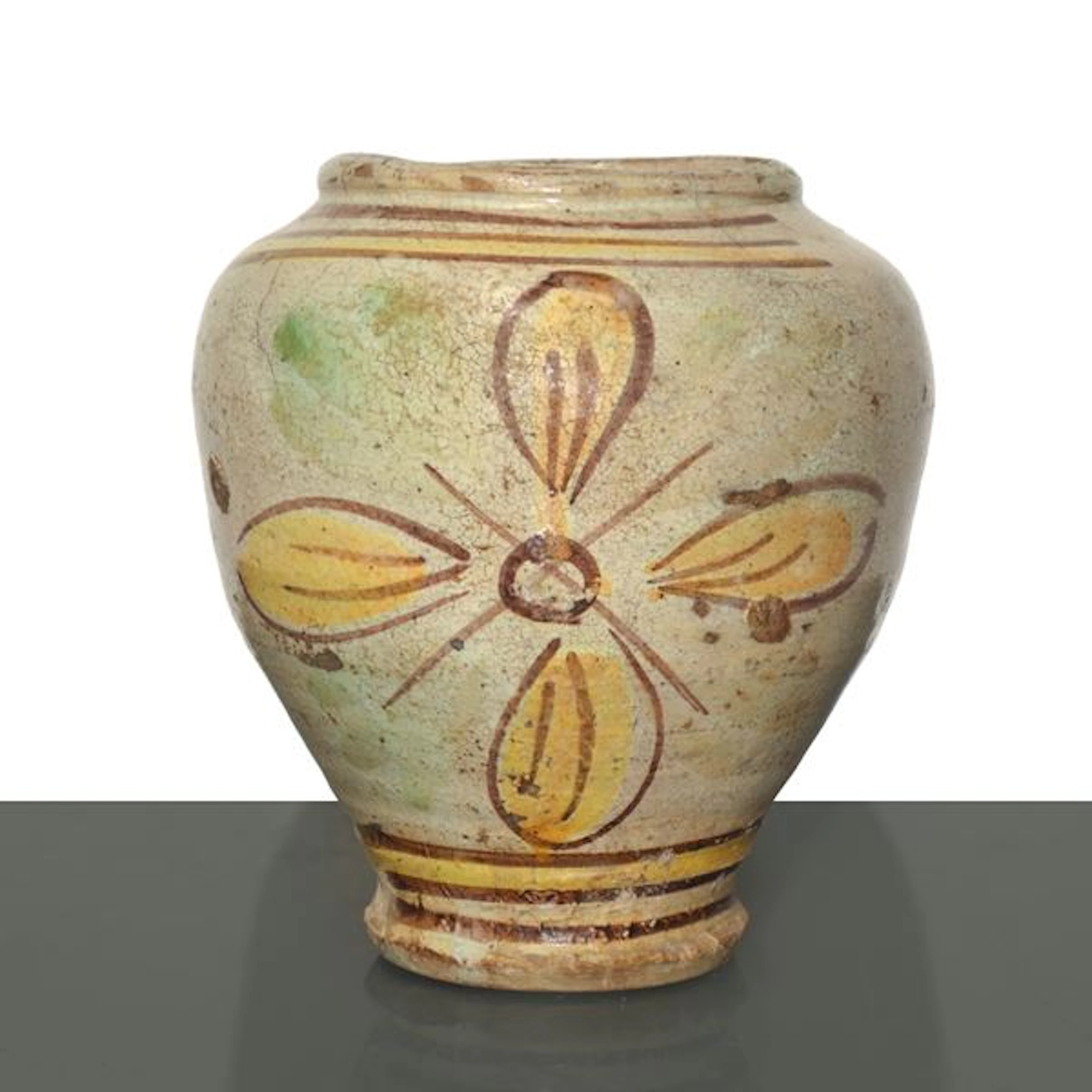 Vaso in maiolica di Caltagirone con fiore al centro