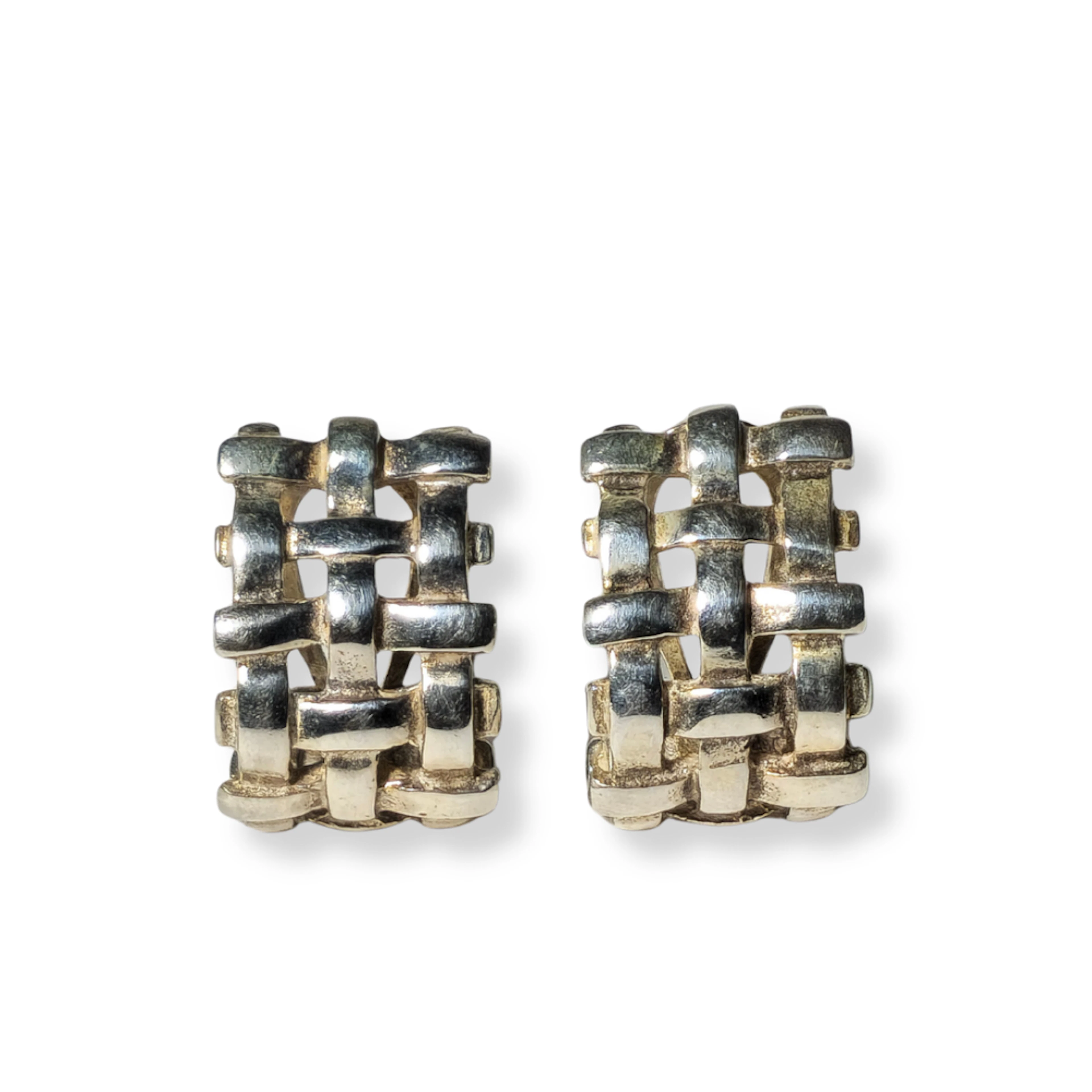 PENDIENTES TRENZADOS EN PLATA.