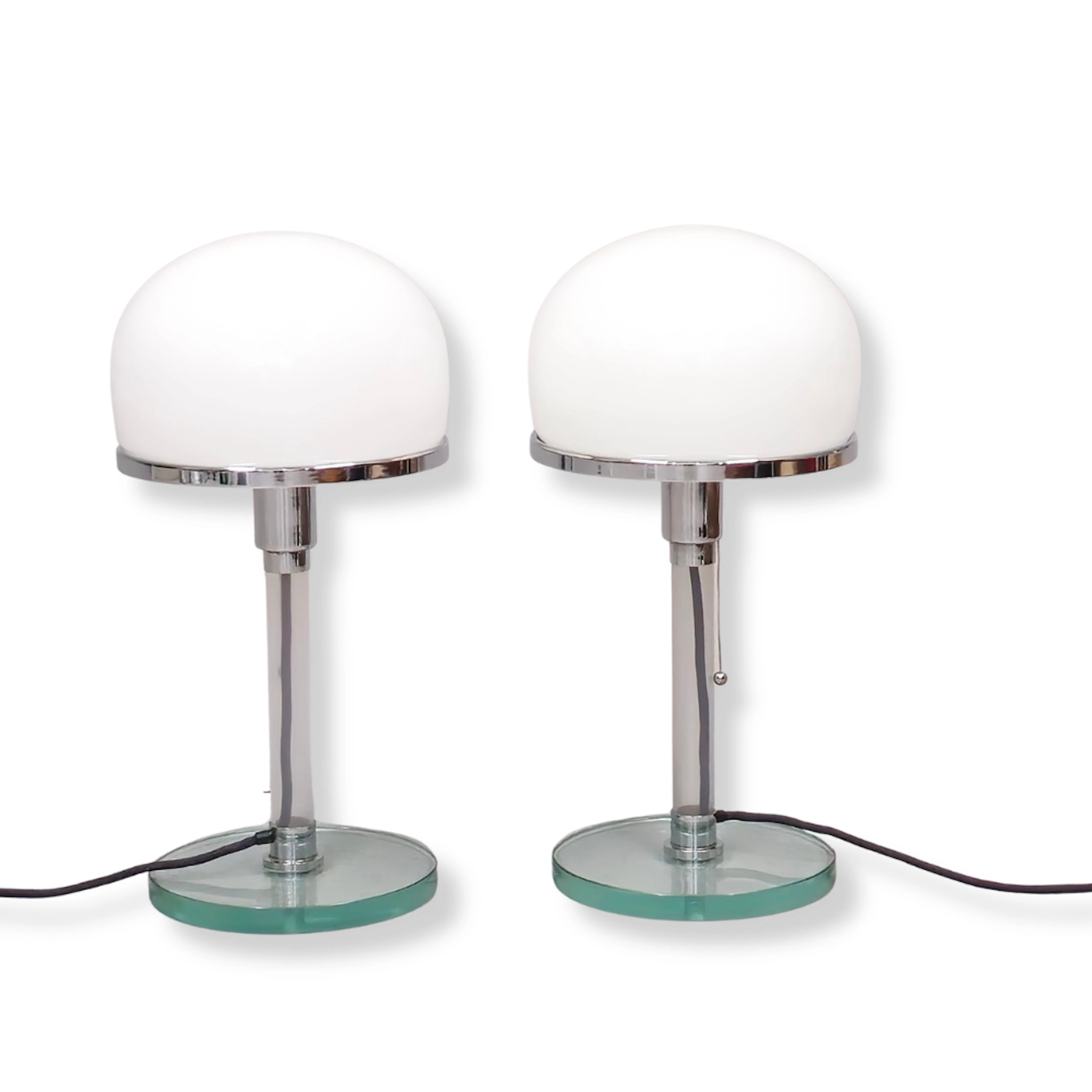 LÁMPARAS DE MESA BAUHAUS DE WILHELM WAGENFELD, AÑOS 80.
