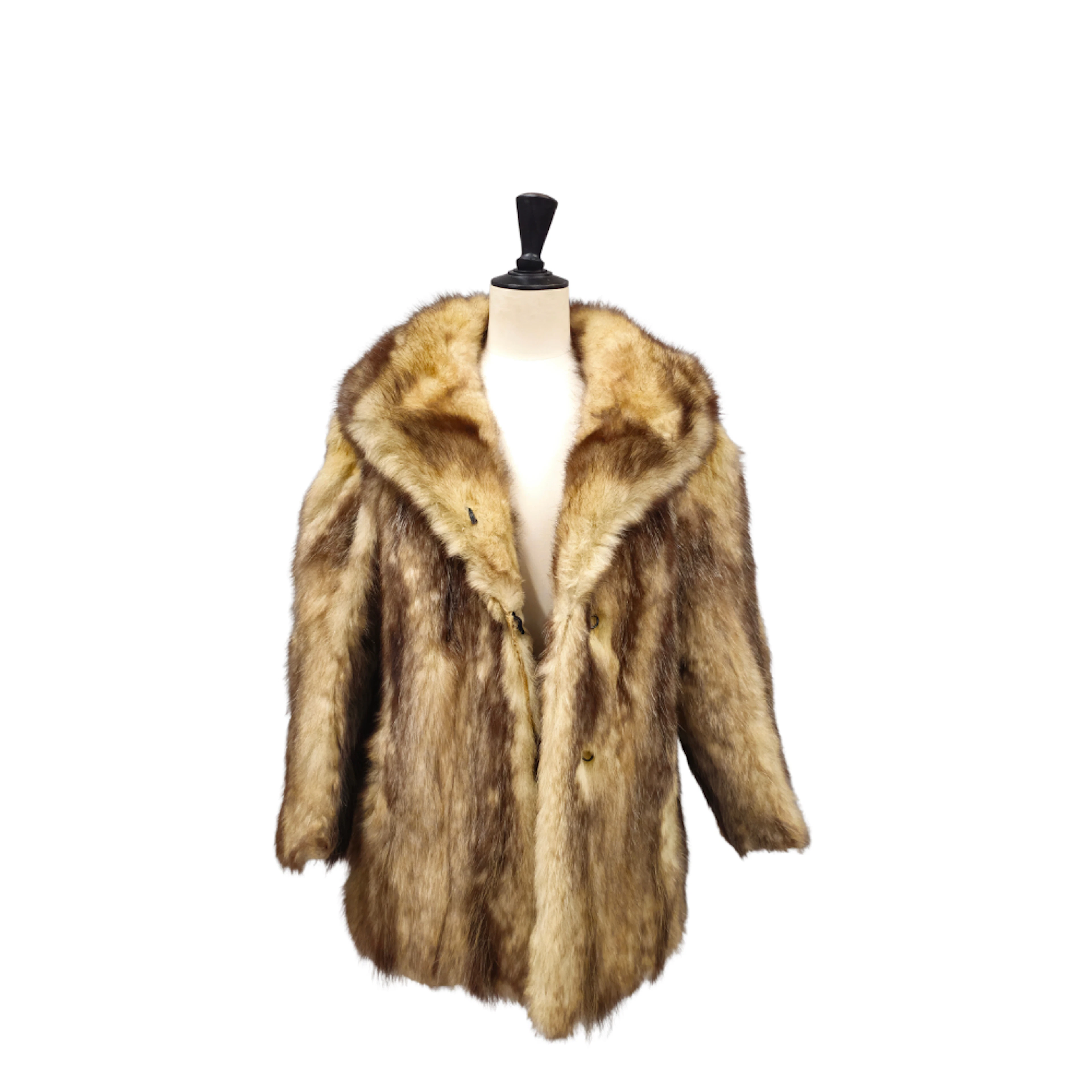 Chaquetón en piel de oposun.