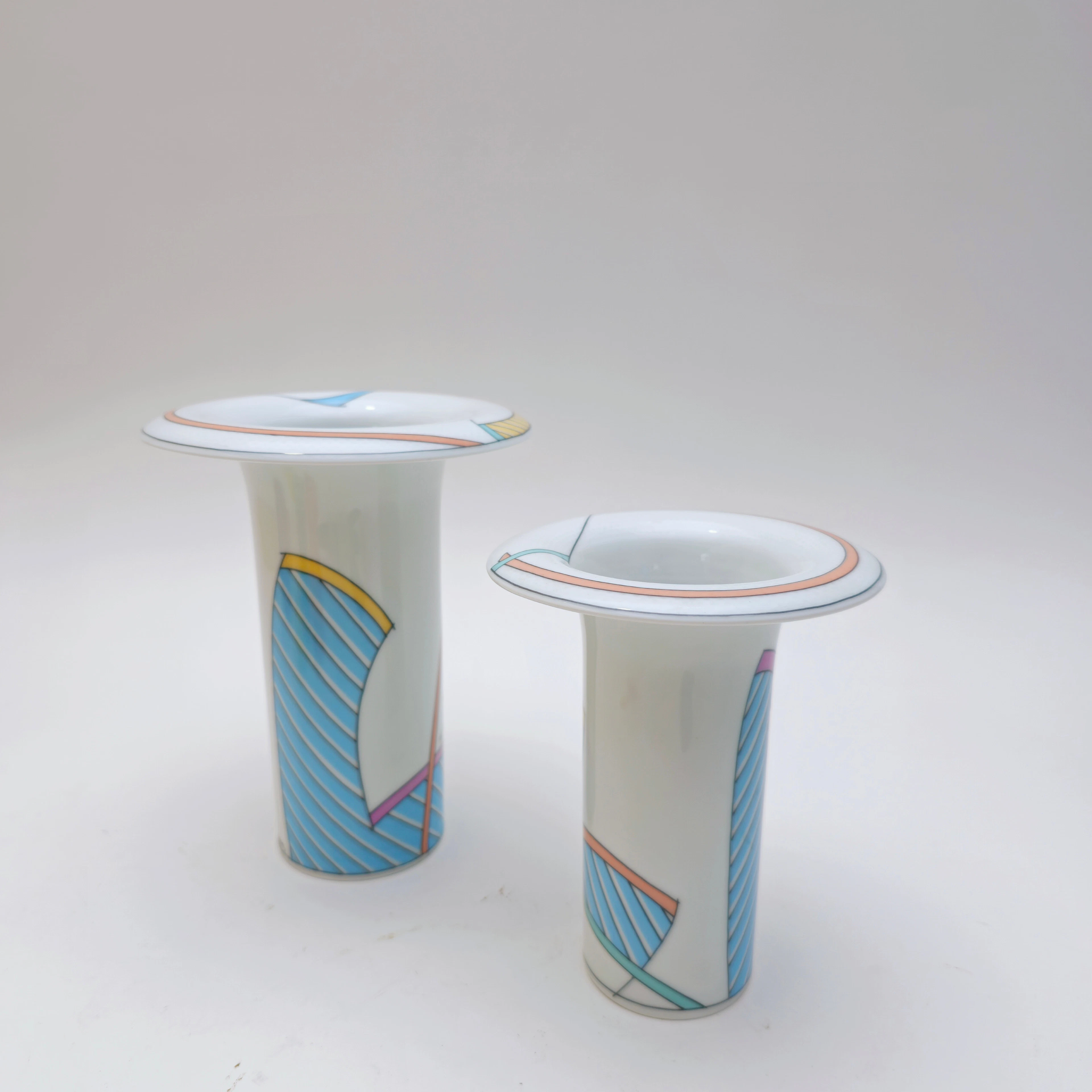 TAPIO WIRKKALA. PAR DE JARRONES TROMPETA. ROSENTHAL. STUDIO LINE.