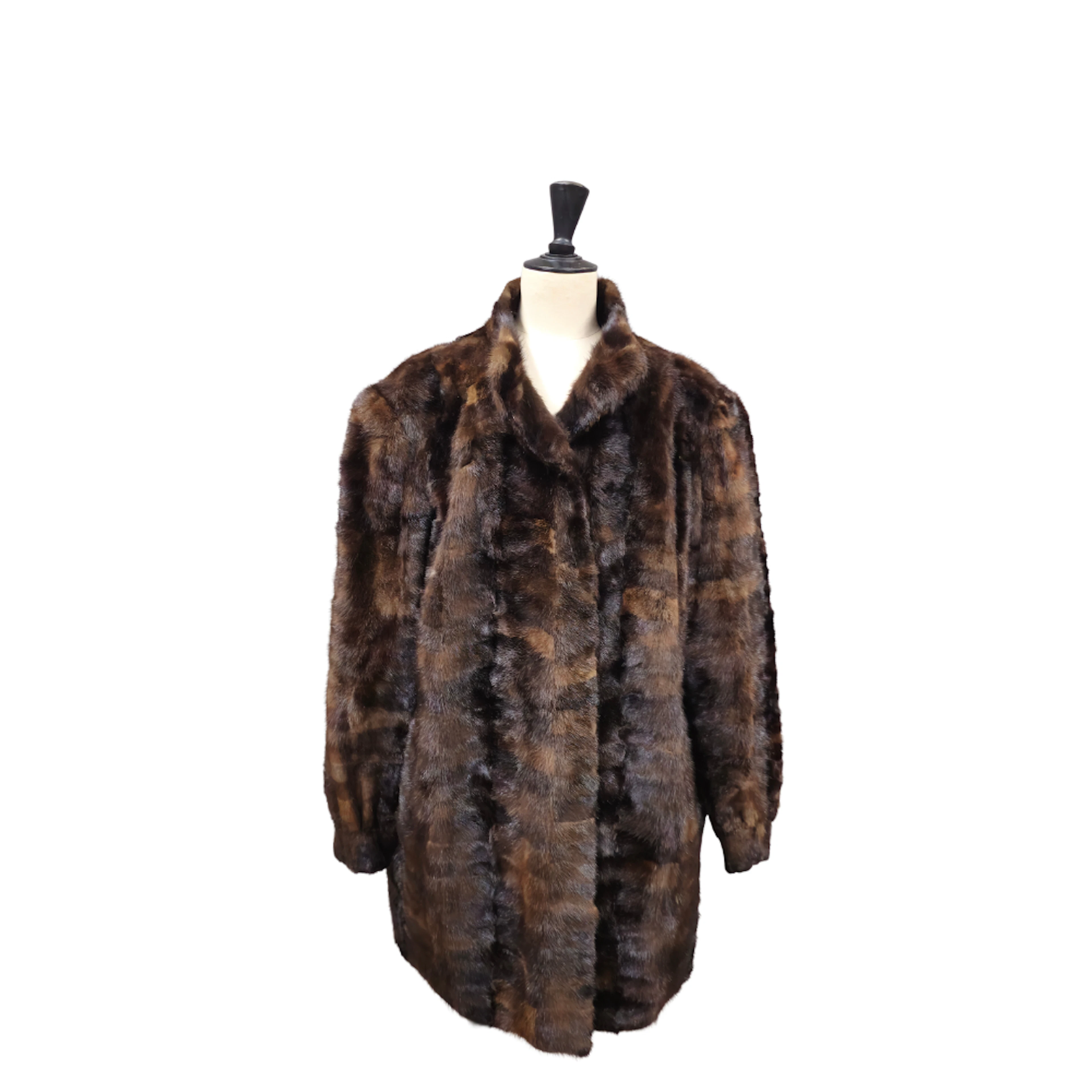 PELETERIA LA SIBERIA. Chaquetón de visón.