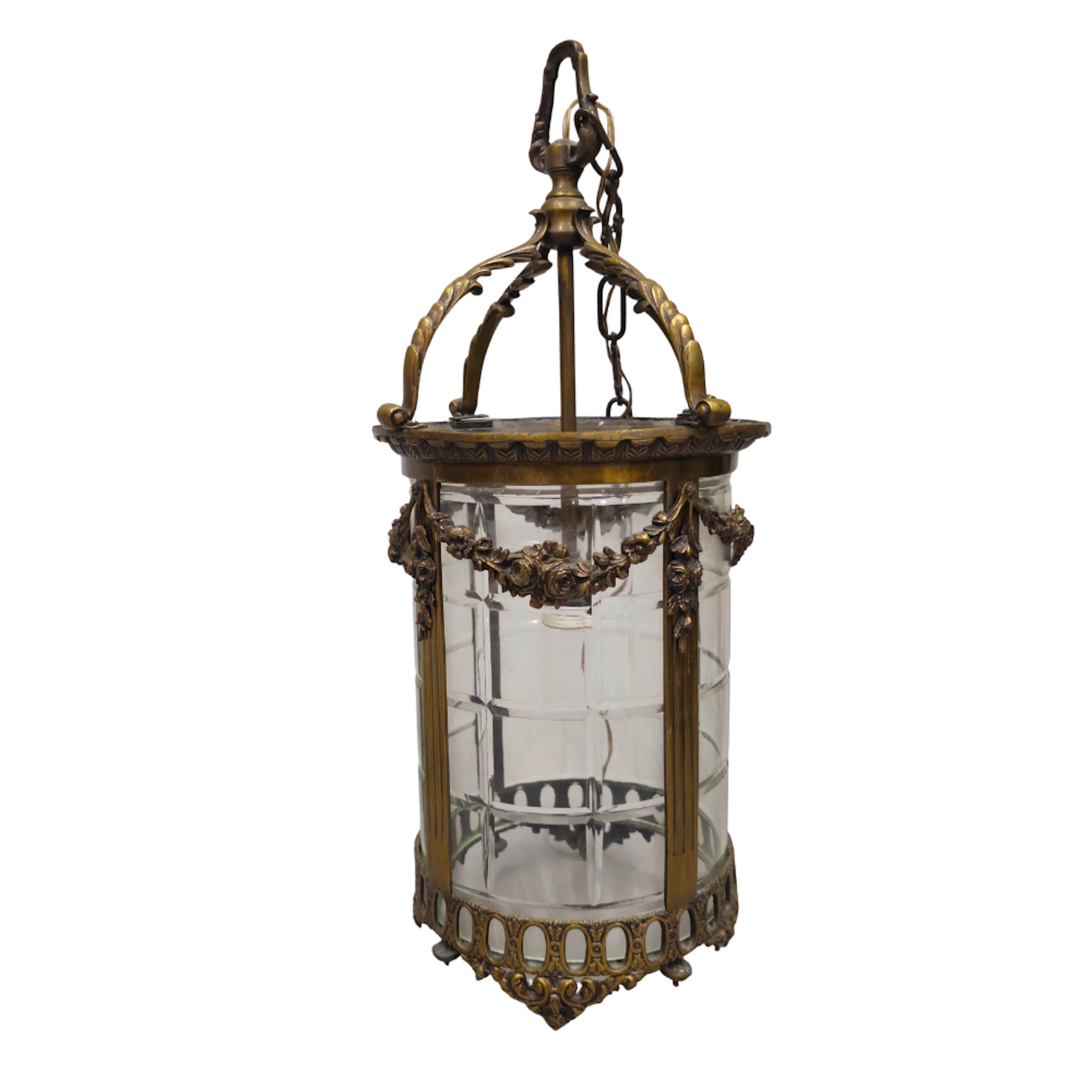Lámpara de latón de estilo Luis XVI de principios del siglo XX.