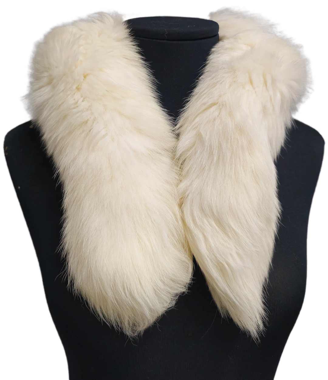 CUELLO DE ZORRO BLANCO PERLA.