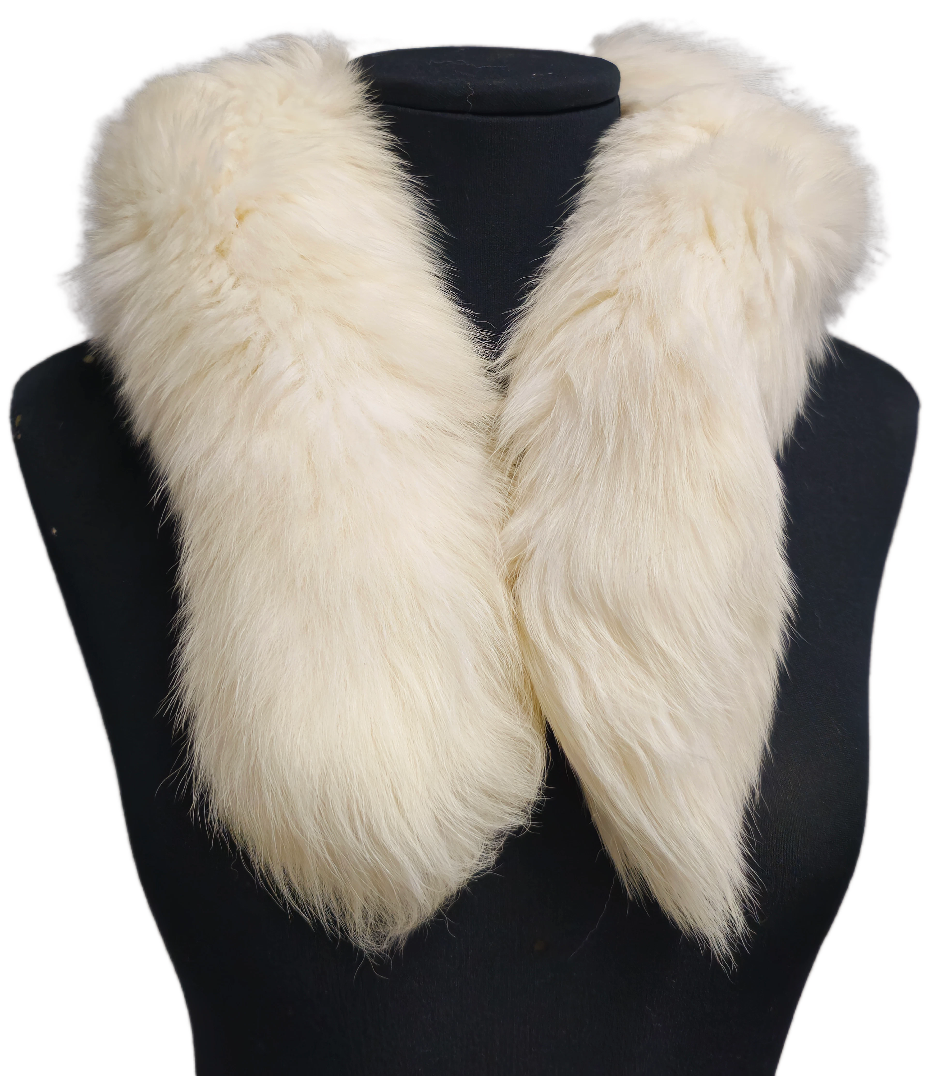 CUELLO DE ZORRO BLANCO PERLA.