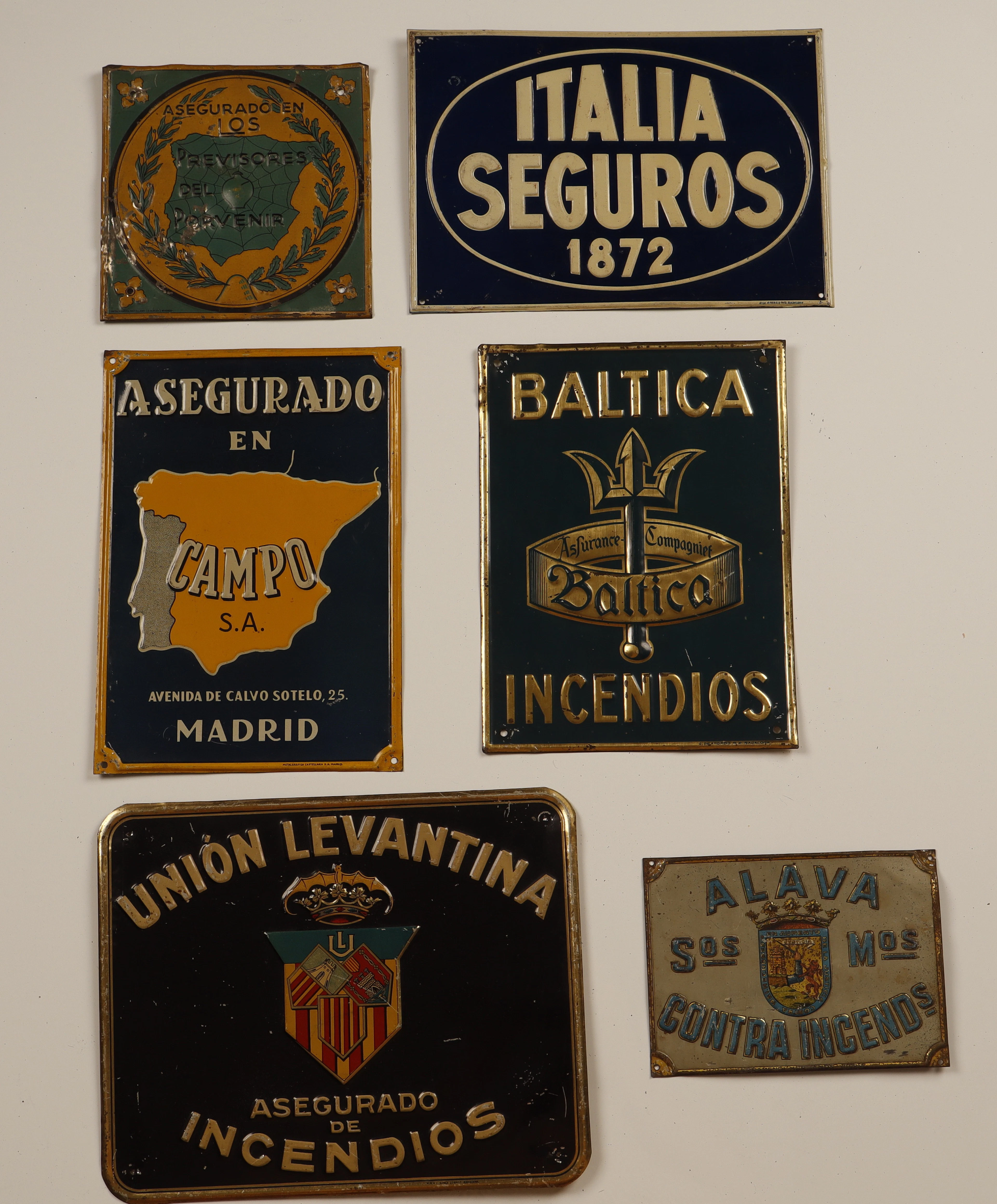 Unión Levantina y otros, 6 placas publicitarias en hojalata estampada