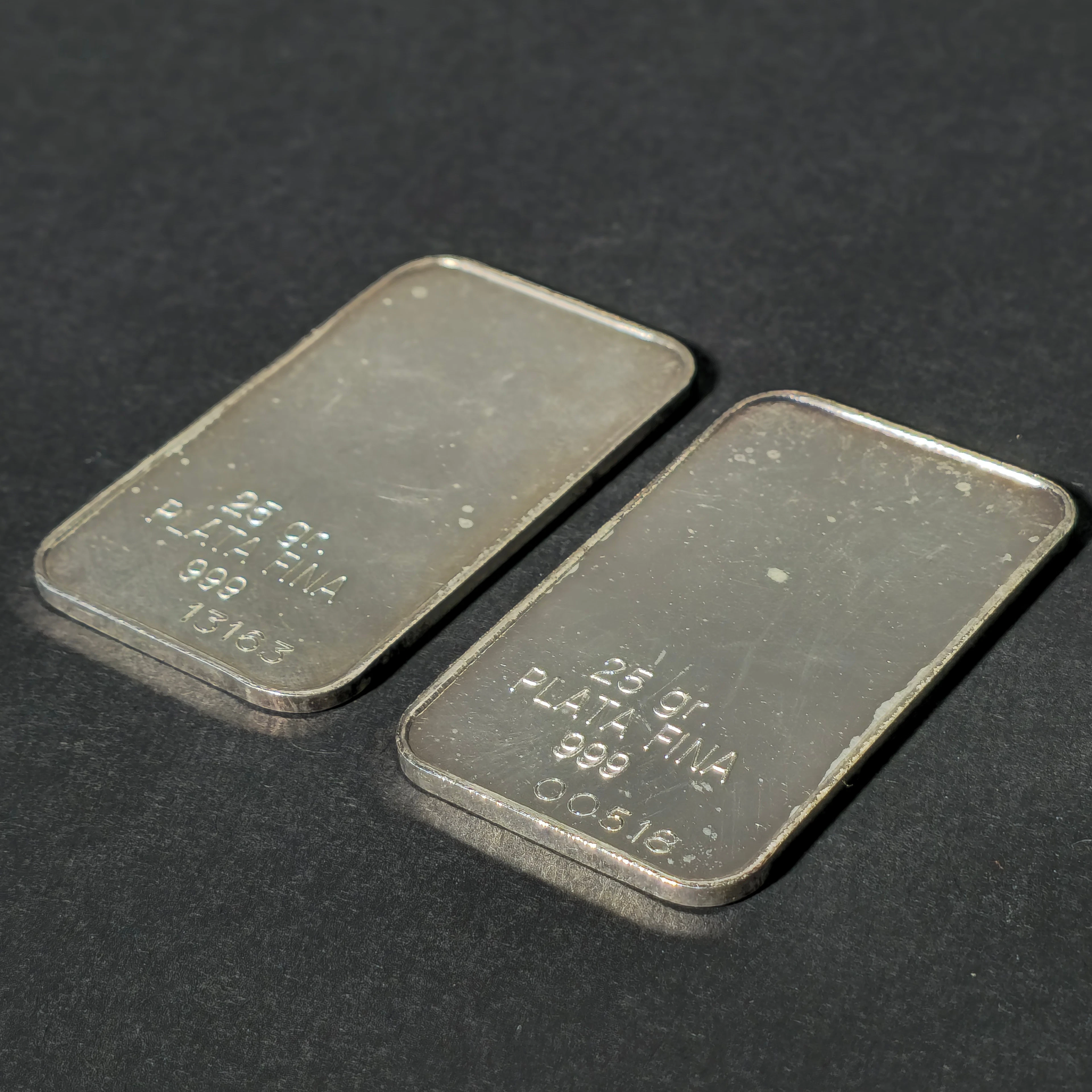 DOS LINGOTES DE PLATA FINA 999.