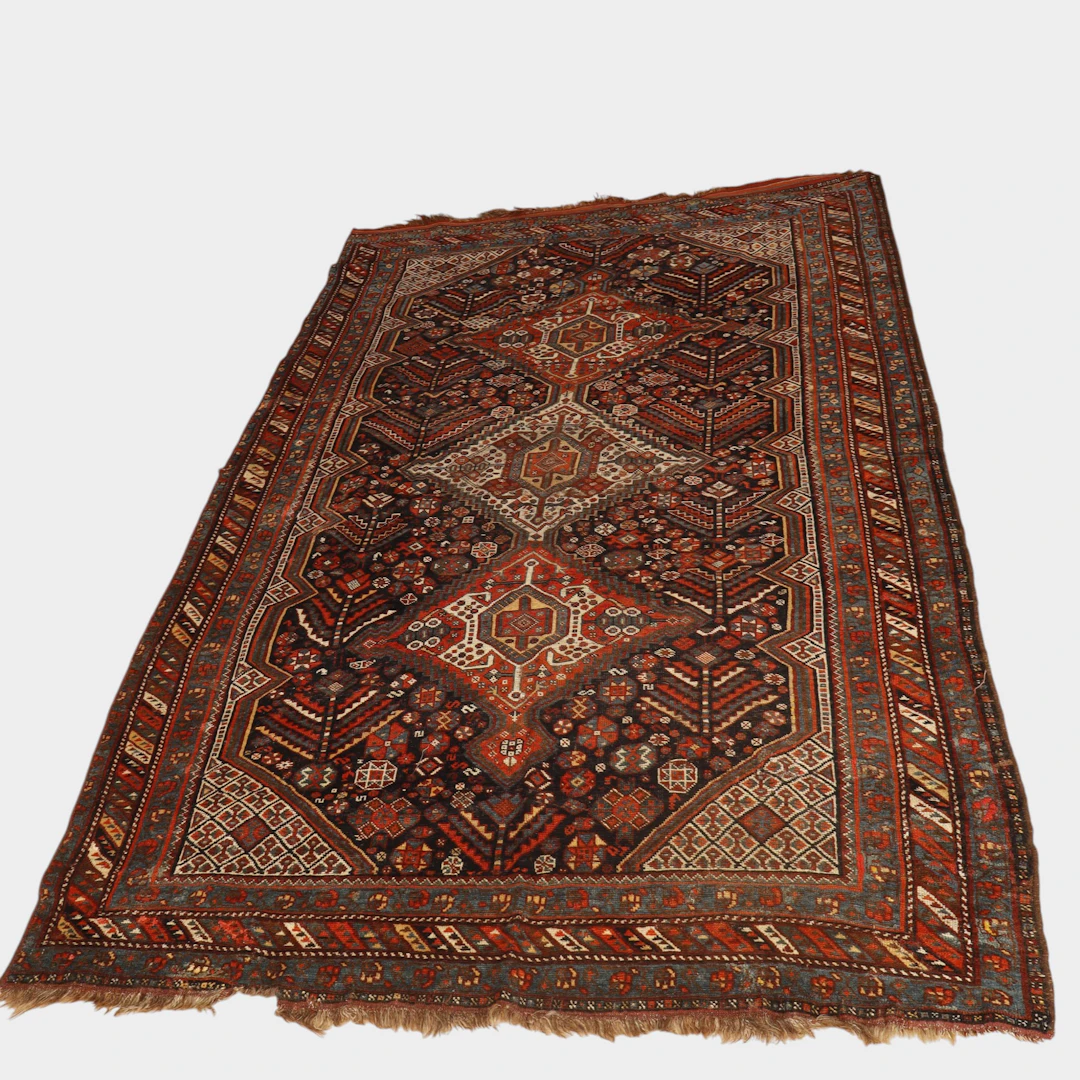 Alfombra de estilo Khamseh de Irán en lana, del siglo XIX.