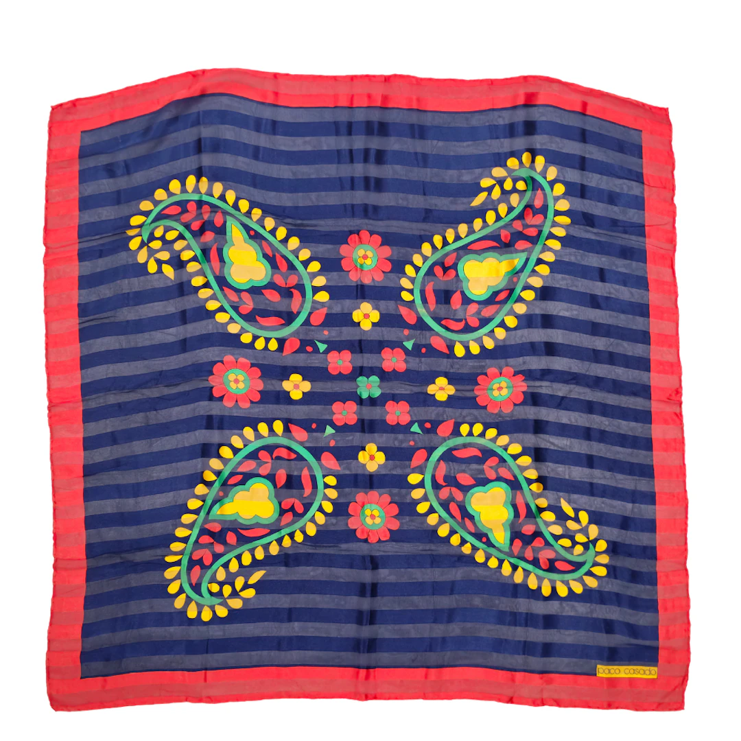 PACO CASADO. FOULARD CARRÉ EN SEDA ESTAMPADA.