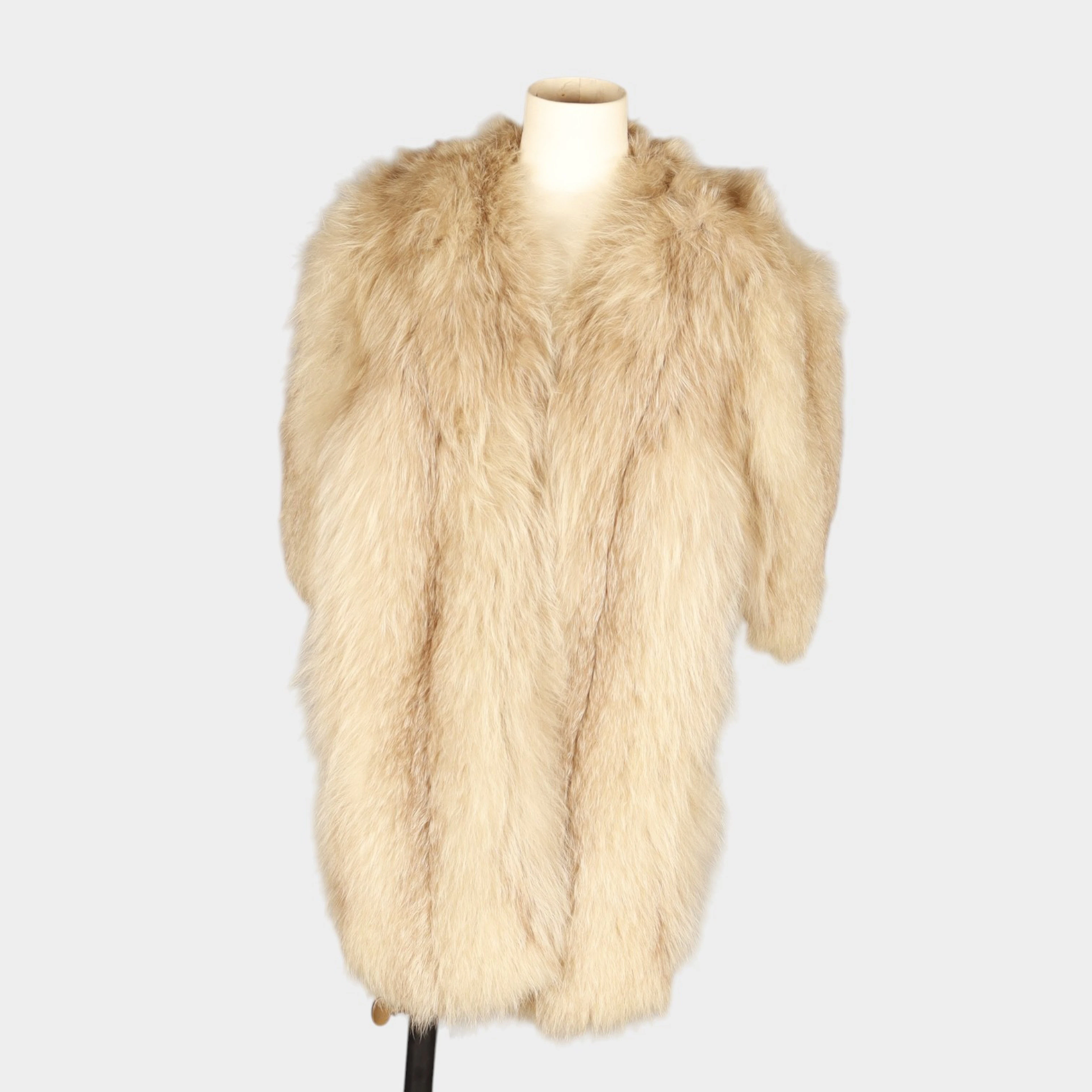 Gran estola en zorro perla beige.