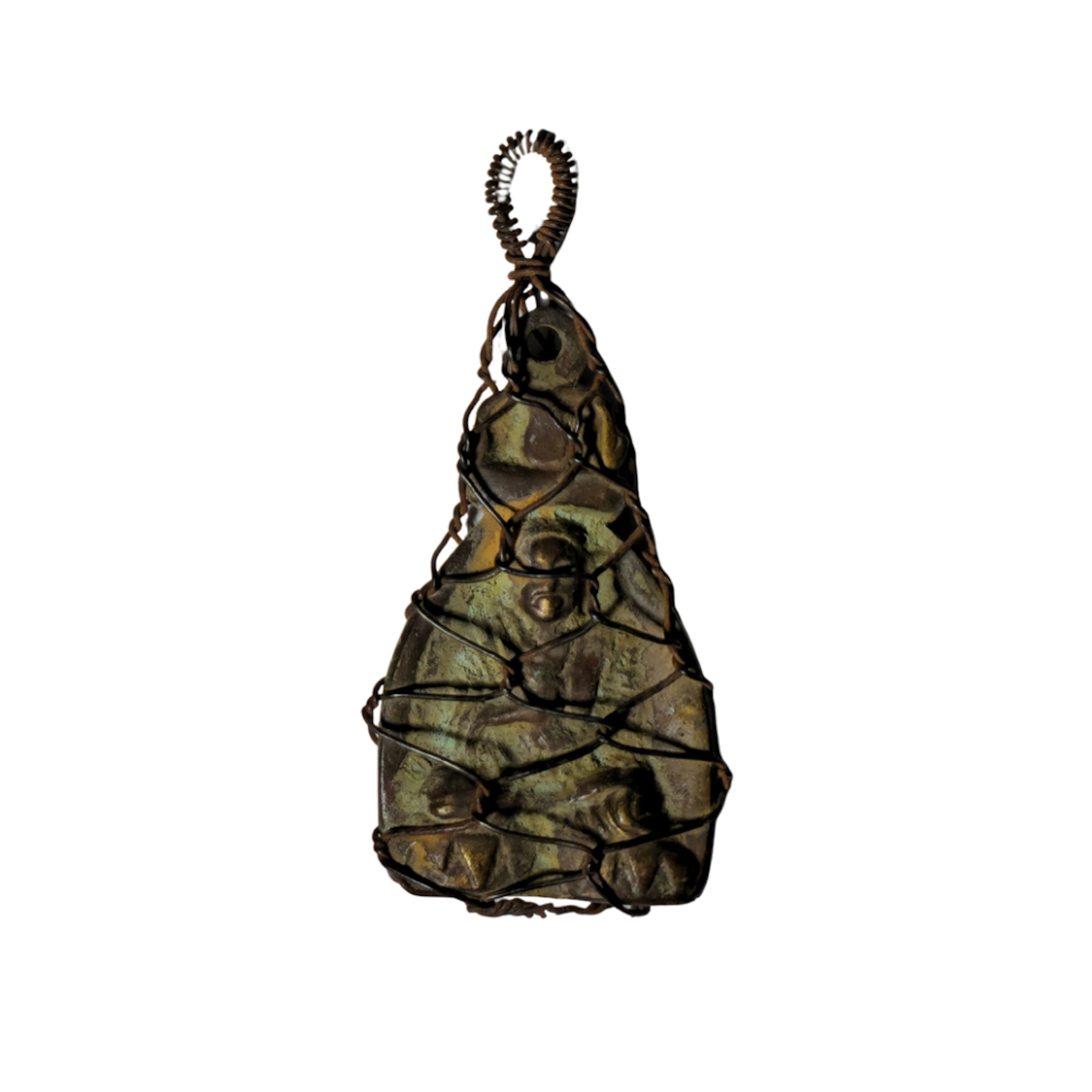 AMULETO PROTECTOR EN BRONCE.