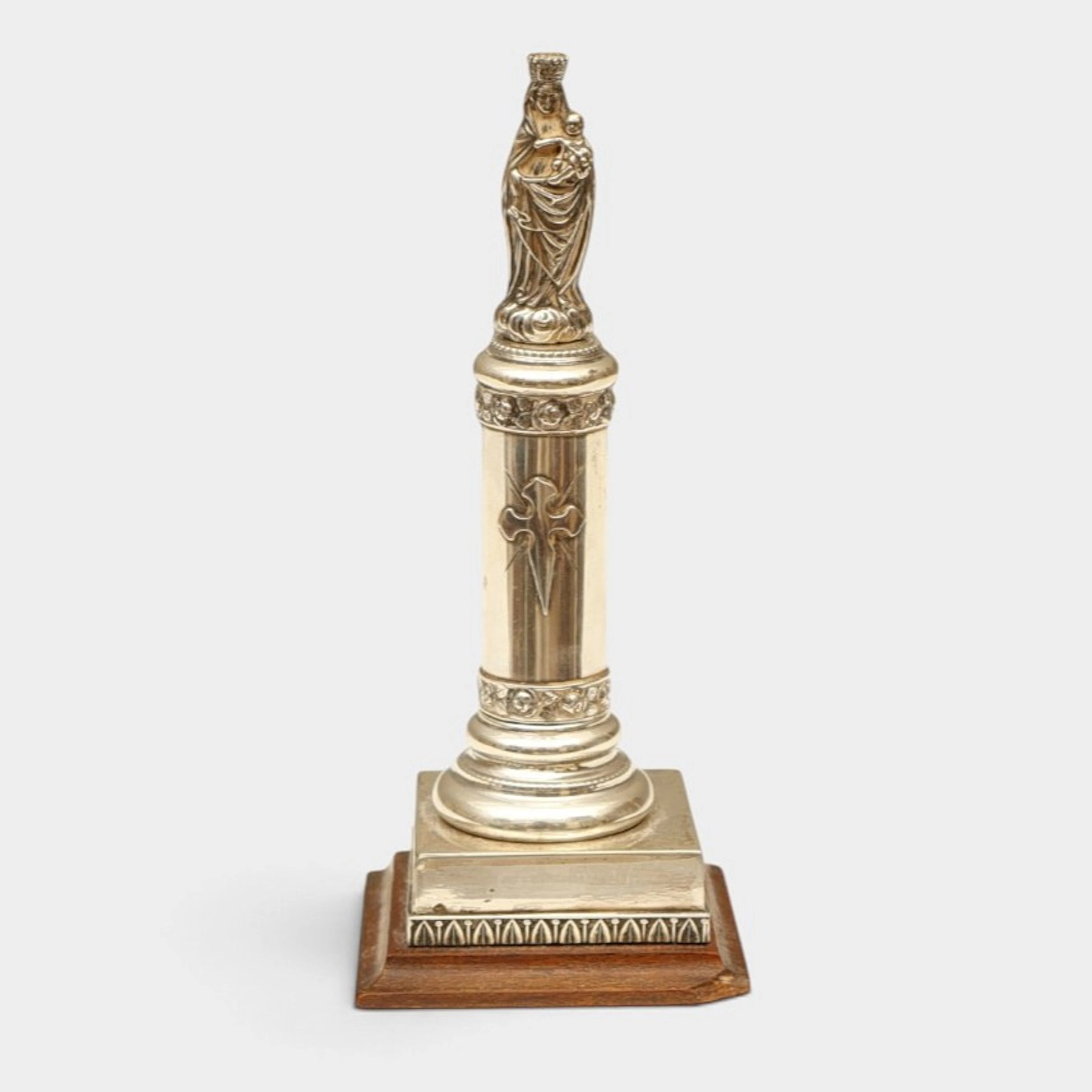 Virgen del Pilar en plata. Segunda mitad del siglo XIX.