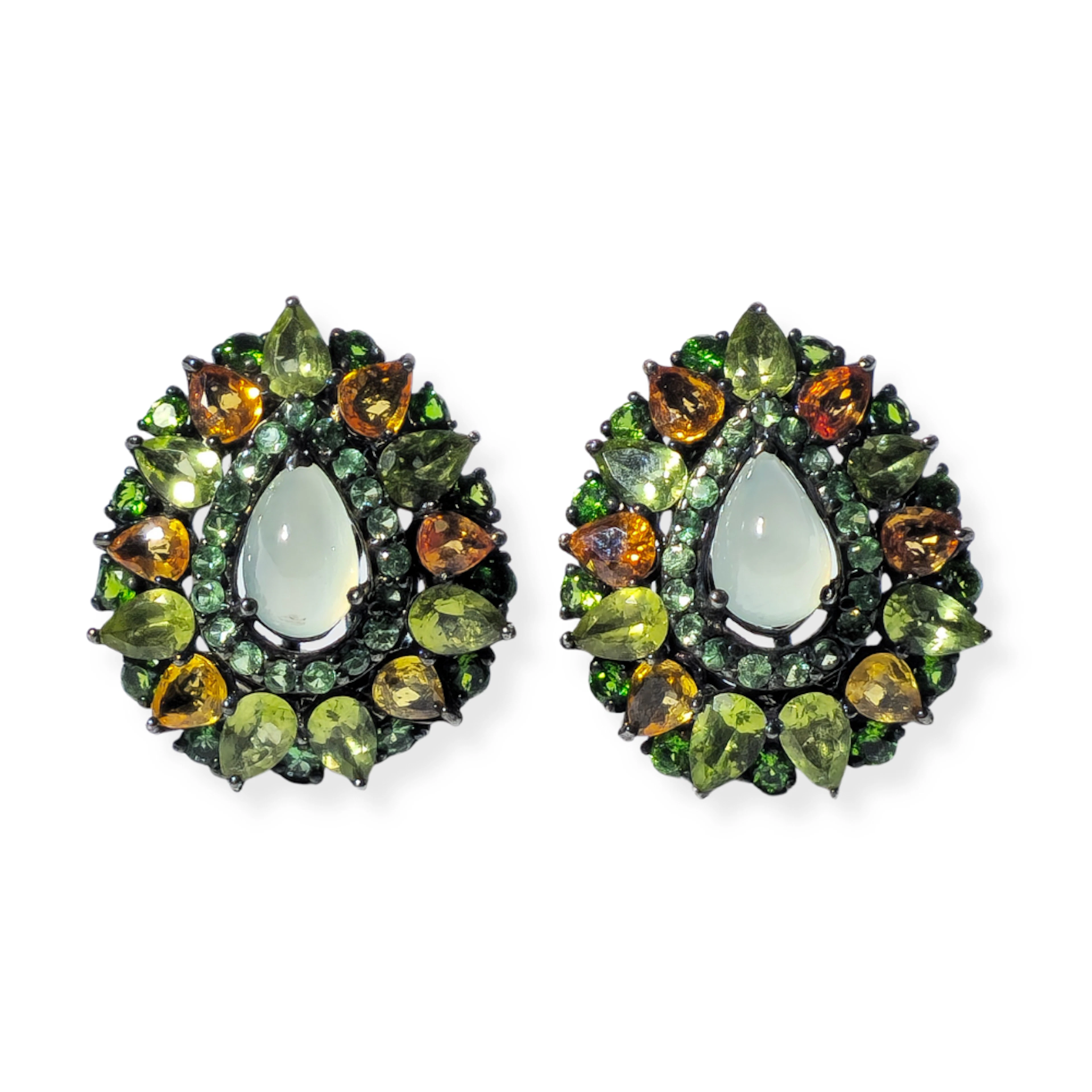 PENDIENTES EN PLATA RODIADA CON PRENITAS, TOPACIOS NARANJA Y TSAVORITAS.