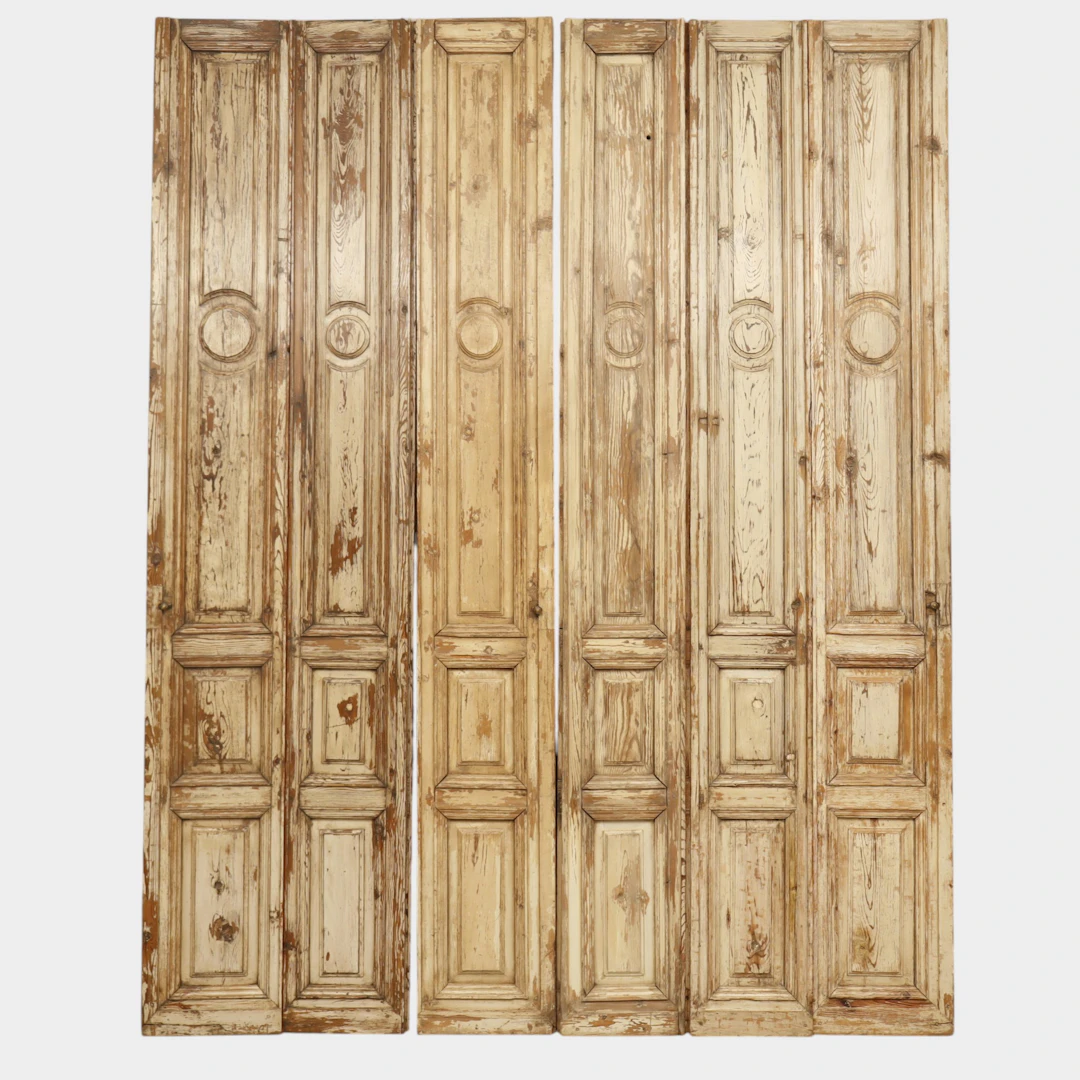 Tres puertas francesas en madera policromada, del siglo XIX.