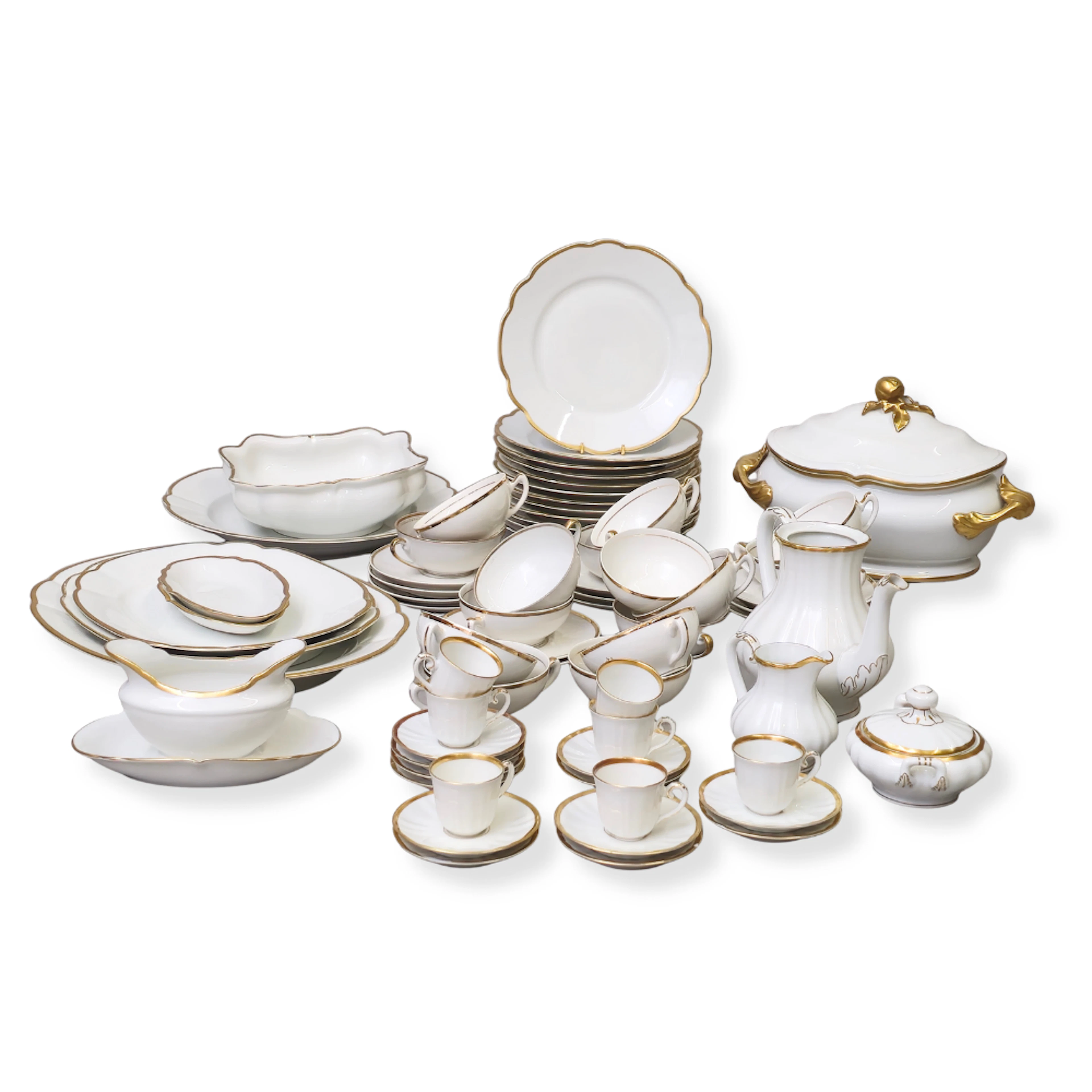 VAJILLA BIDASOA EN PORCELANA CON RIBETE DORADO.