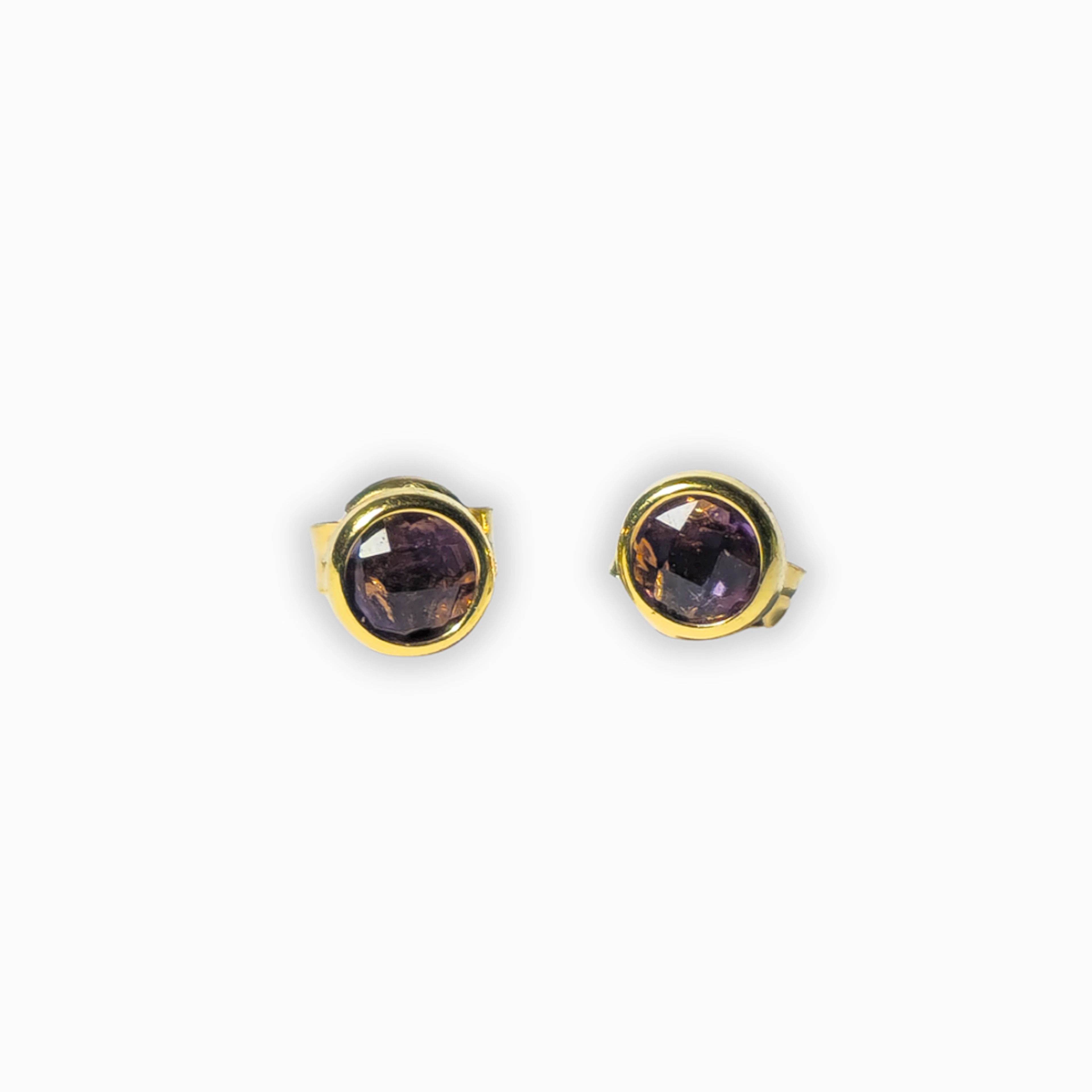 Pendientes en oro 18 K y amatista.