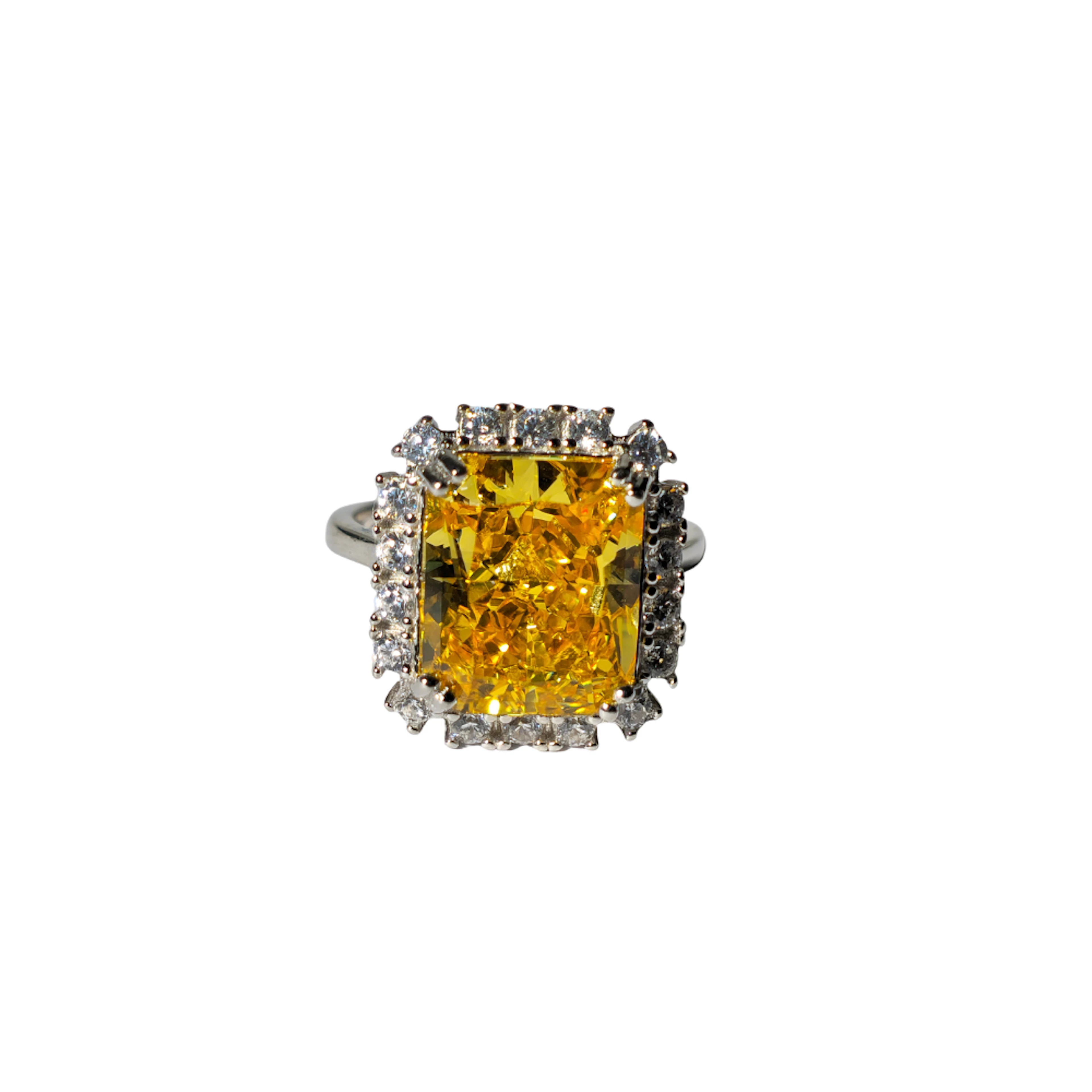 Anillo en plata rodiada con circonitas.