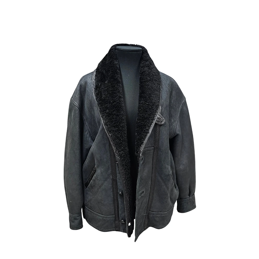 CHAQUETÓN DE CORDERO DOBLE FAZ NEGRO. TALLA 52 EU.