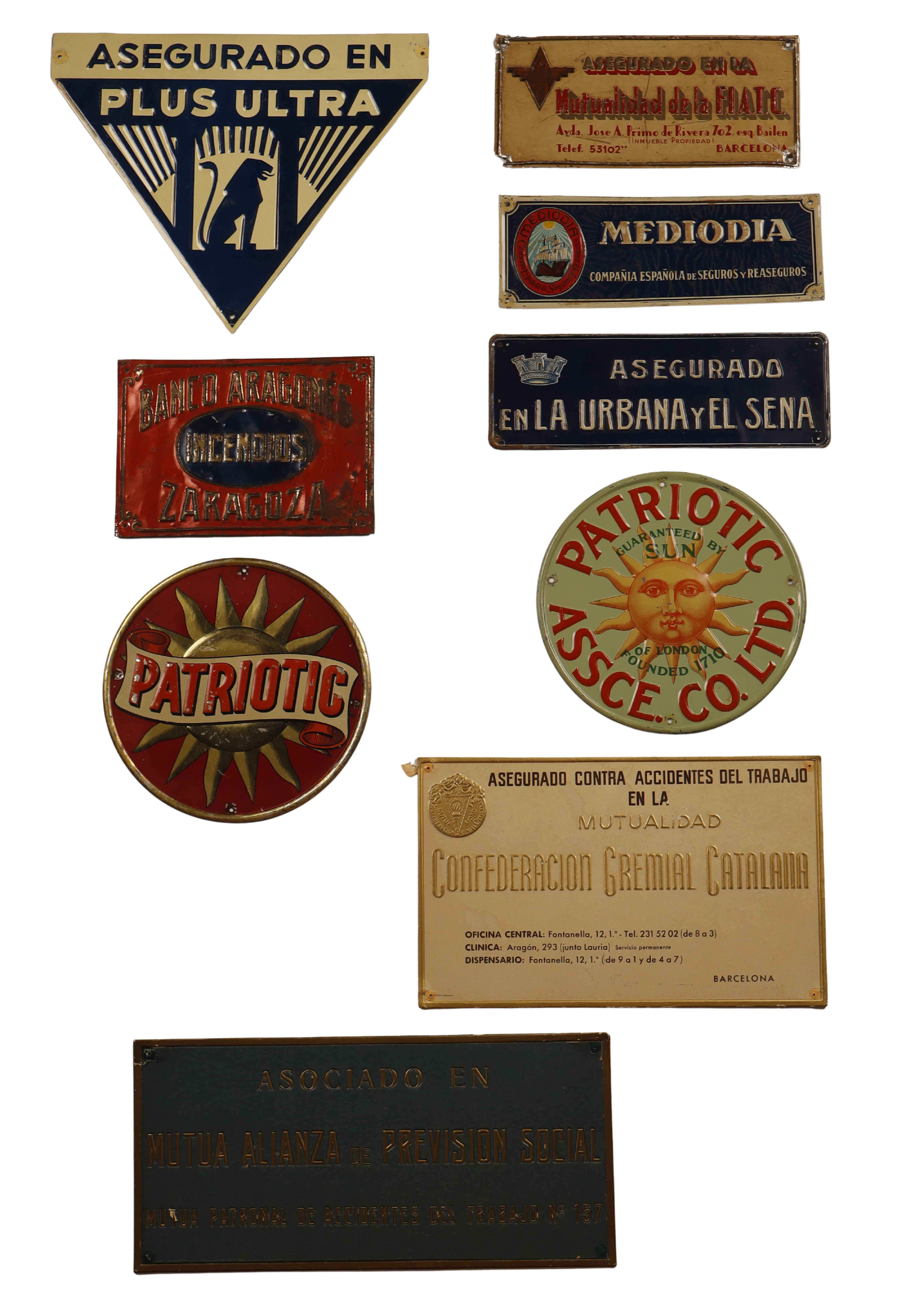 Patriotic y otros. 9 placas publicitarias en hojalata estampada, litografiada