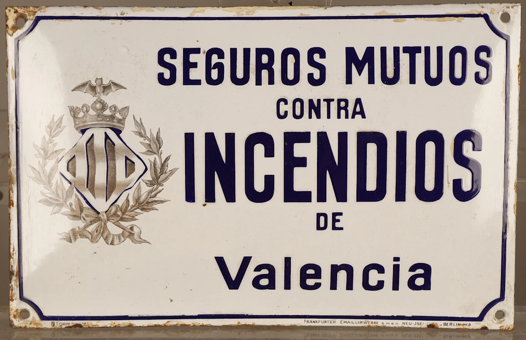 Seguros Mutuos contra Incendios de Valencia, placa publicitaria en