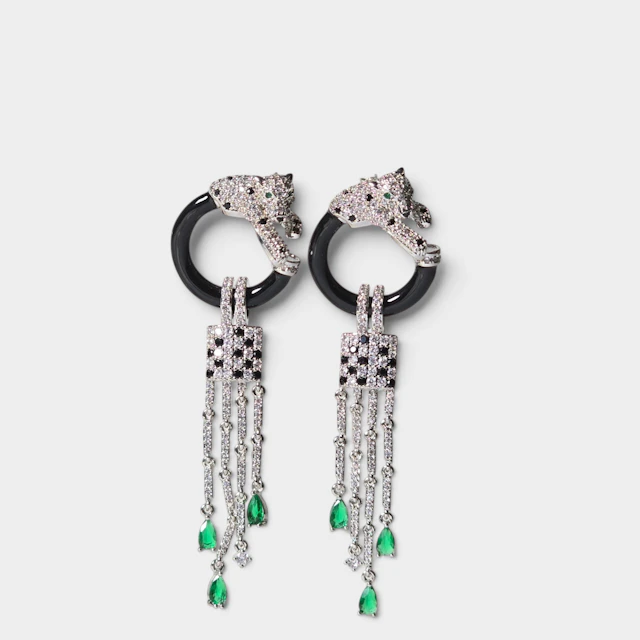 Pendientes largos con circonitas.