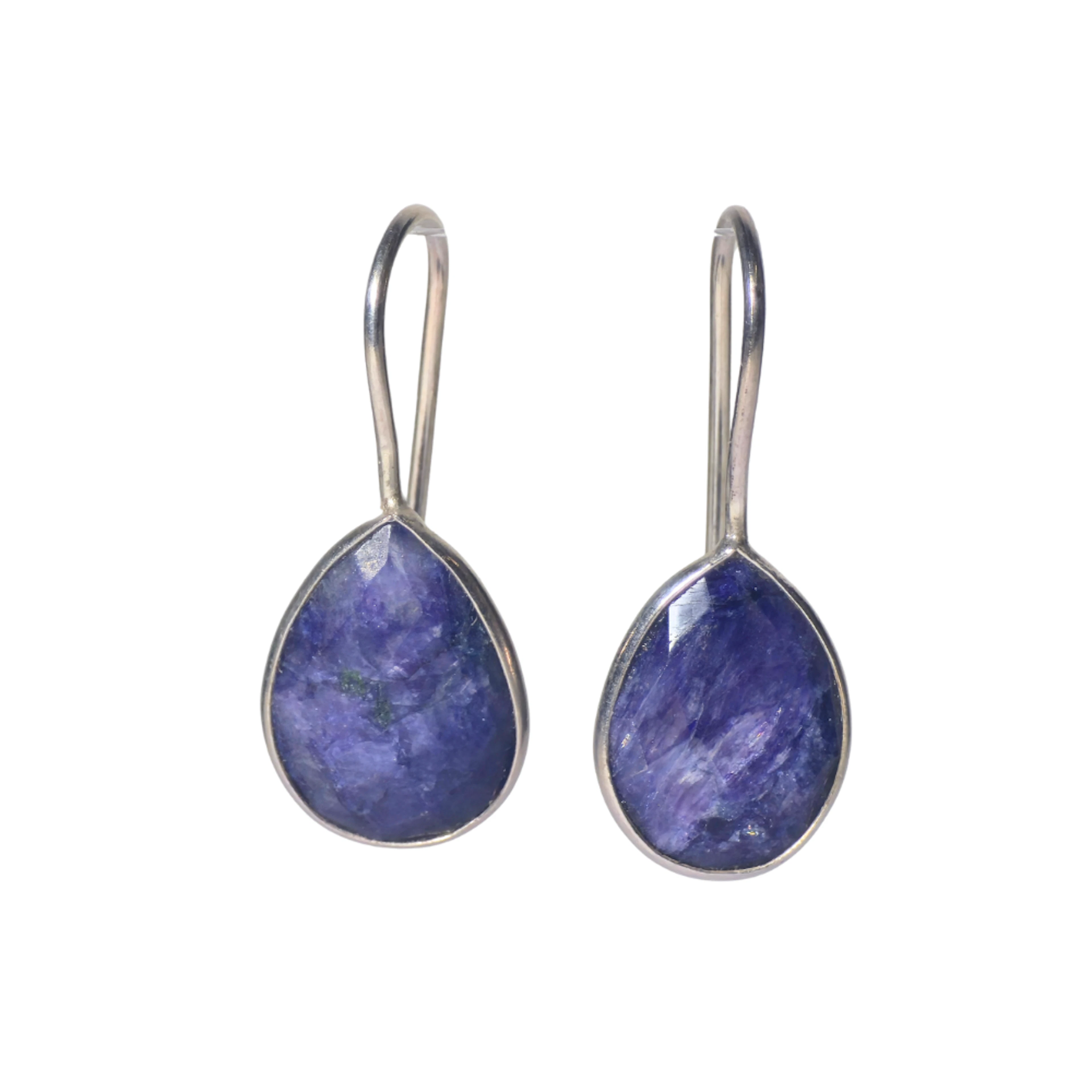 Pendientes en plata con zafiro.