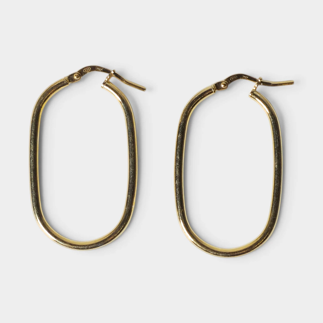 Aros en plata con baño de oro.