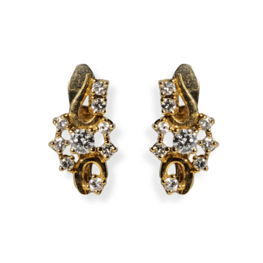 Pendientes largos en oro 18K y diamantes.