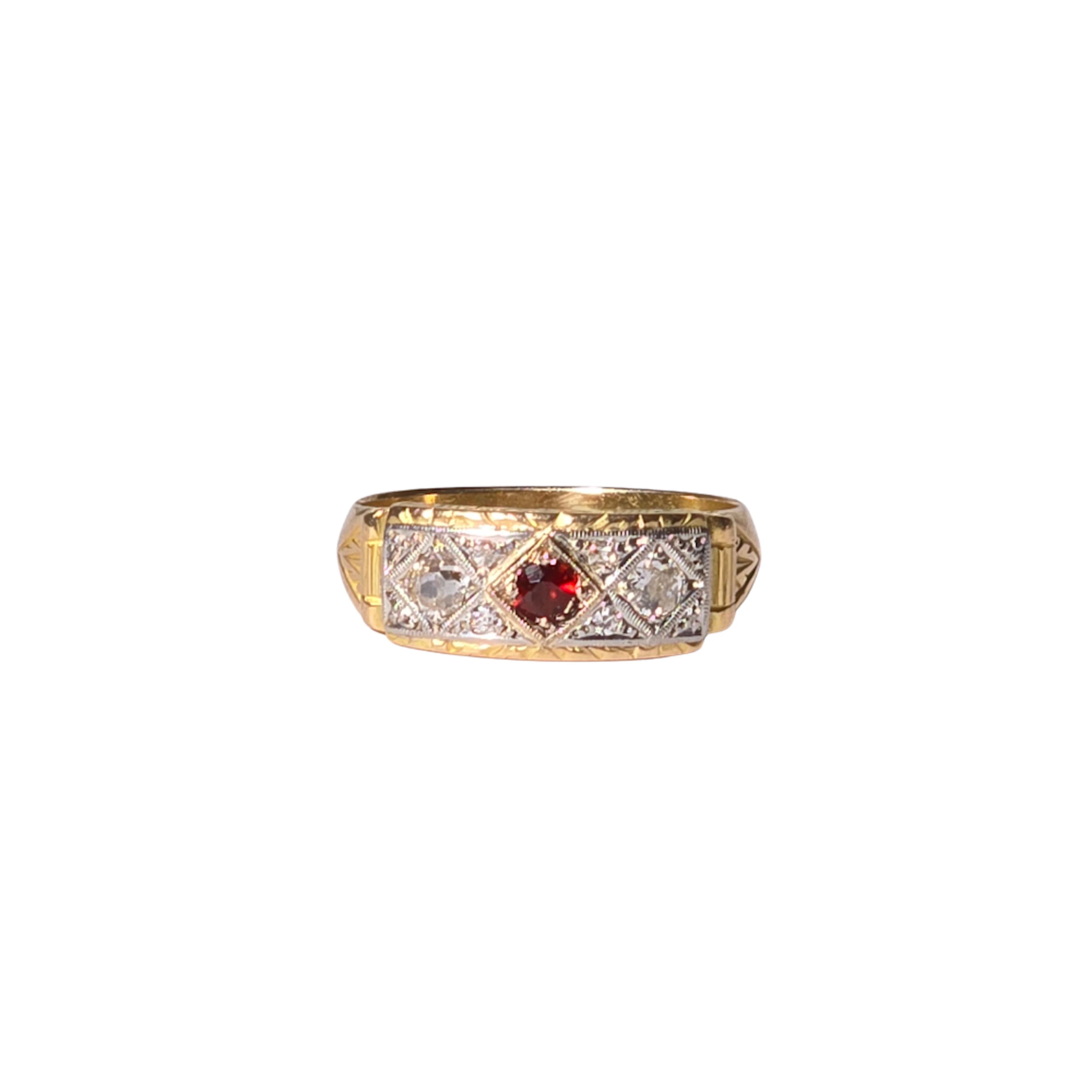 ANILLO VICTORIANO EN ORO, DIAMANTES Y GRANATE. SIGLO XIX.