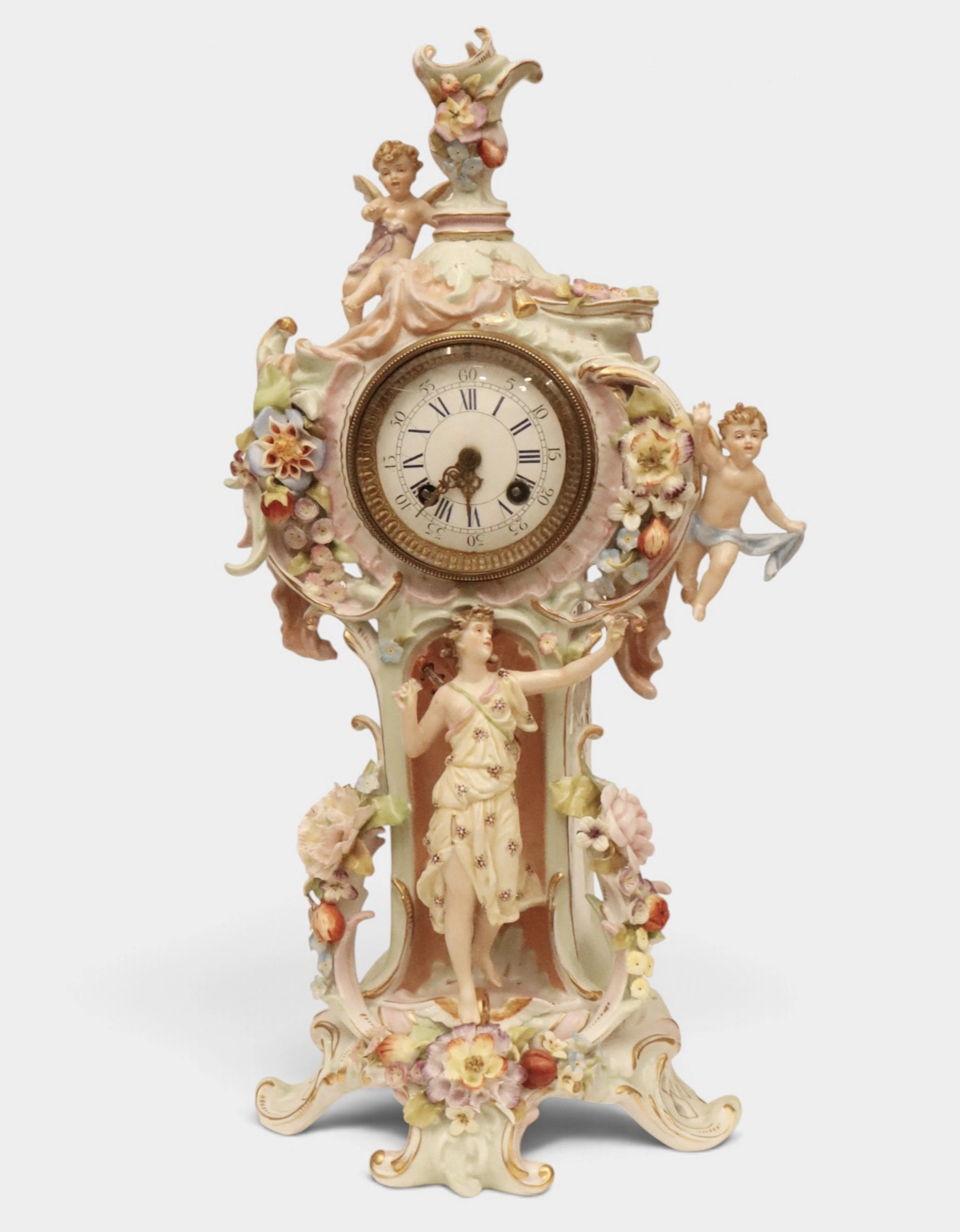 Reloj de sobremesa en porcelana alemana de Sitzendorf, de principios
