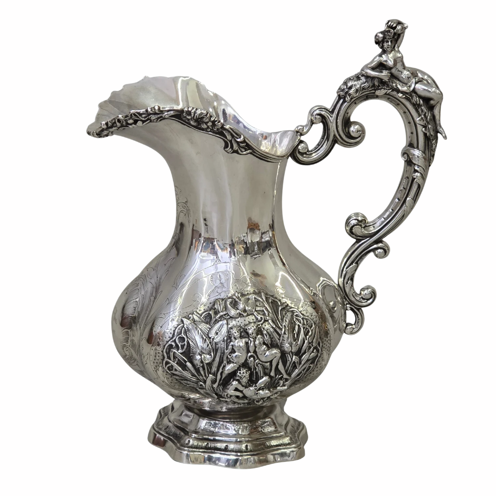 Jofaina en plata inglesa punzonada. Decorada con escenas mitológicas